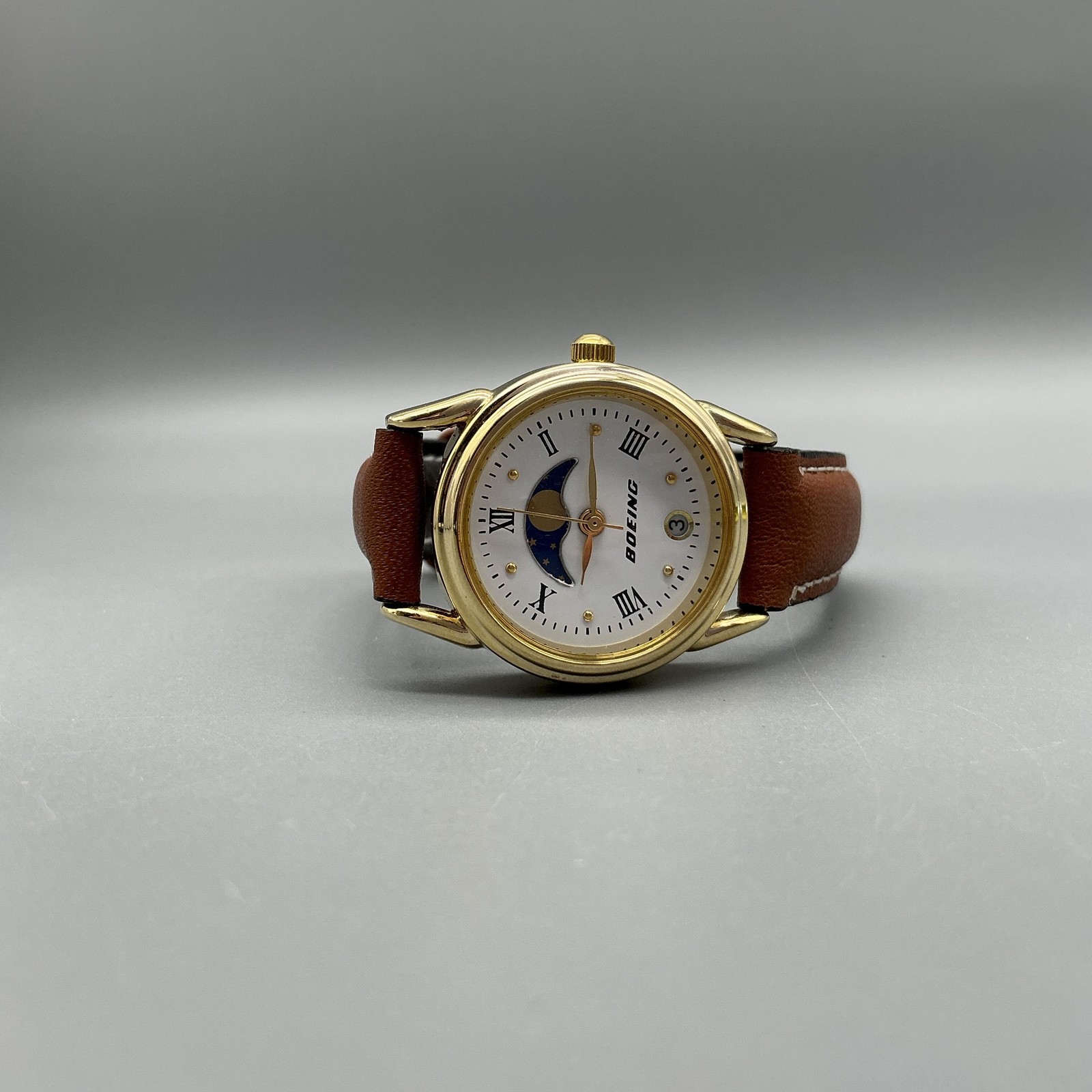 Boeing Womens Watch 25mm Day Night Moon Phase Gold Tone Leather Date New Battery