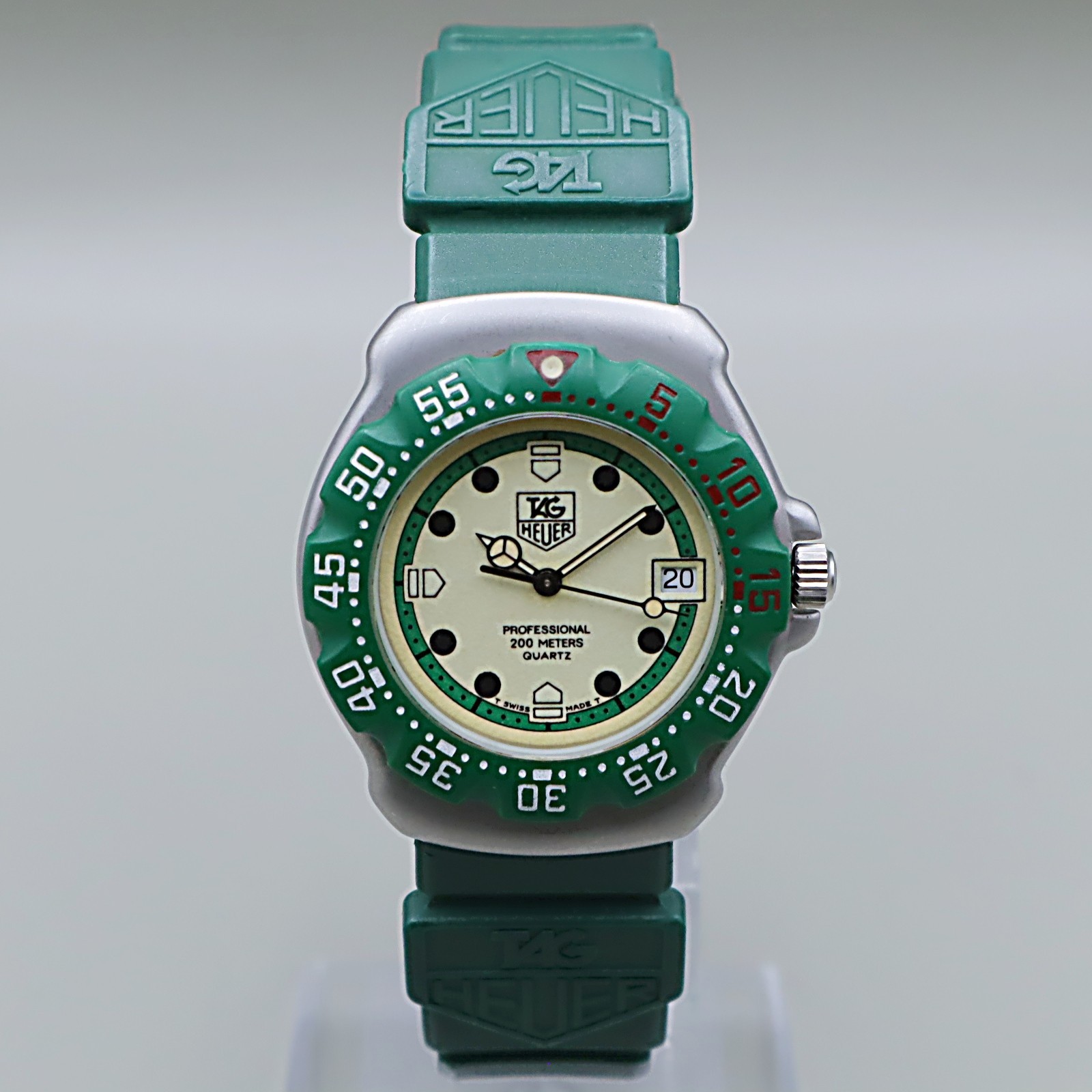 *MINT* TAG Heuer Formula 1 Professional 372.513 Green 35mm Mens Quartz Watch