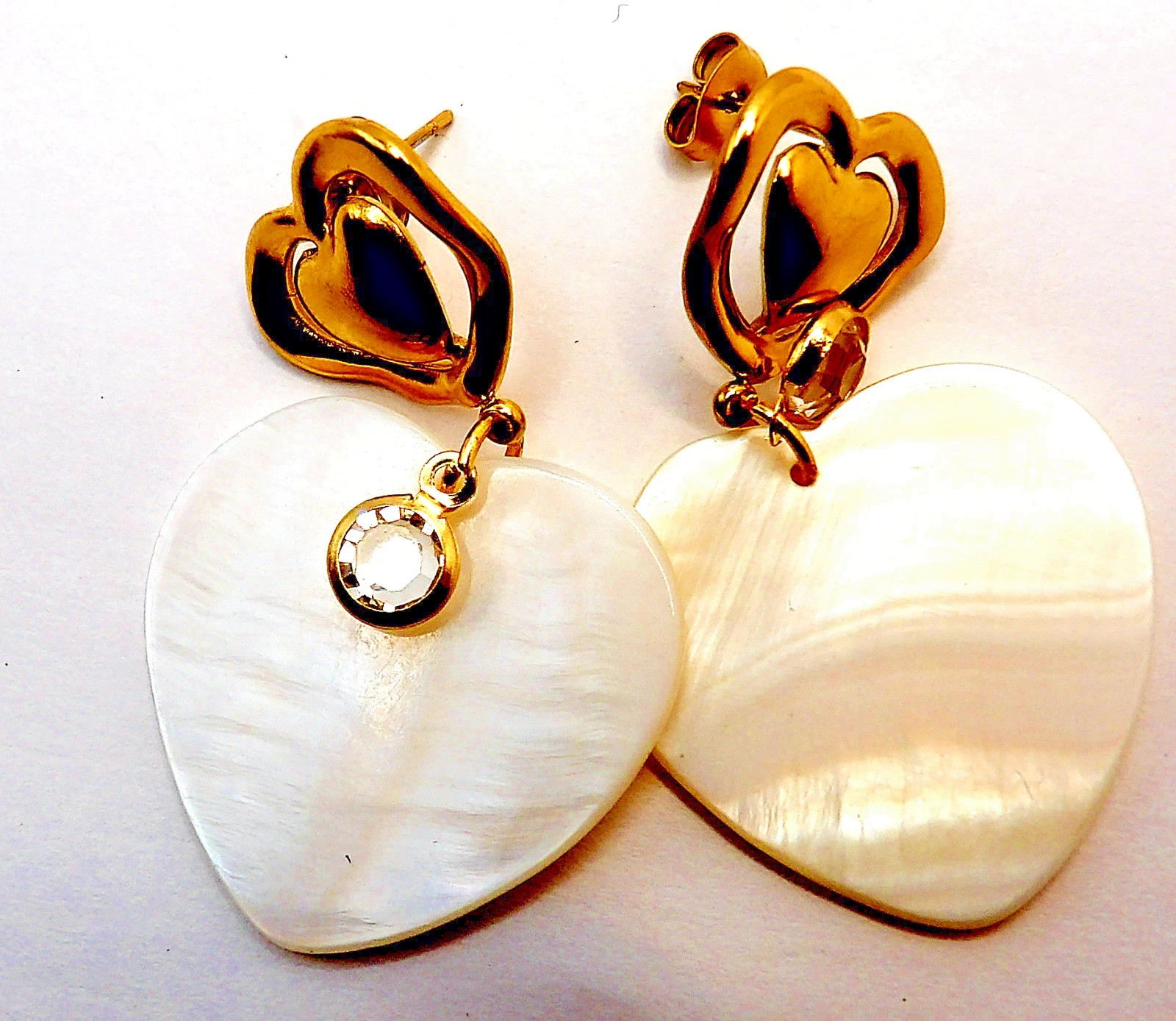 Opulent Luminous Shell Look Heart Dangle 18K Gold PVD Stainless Steel Earrings