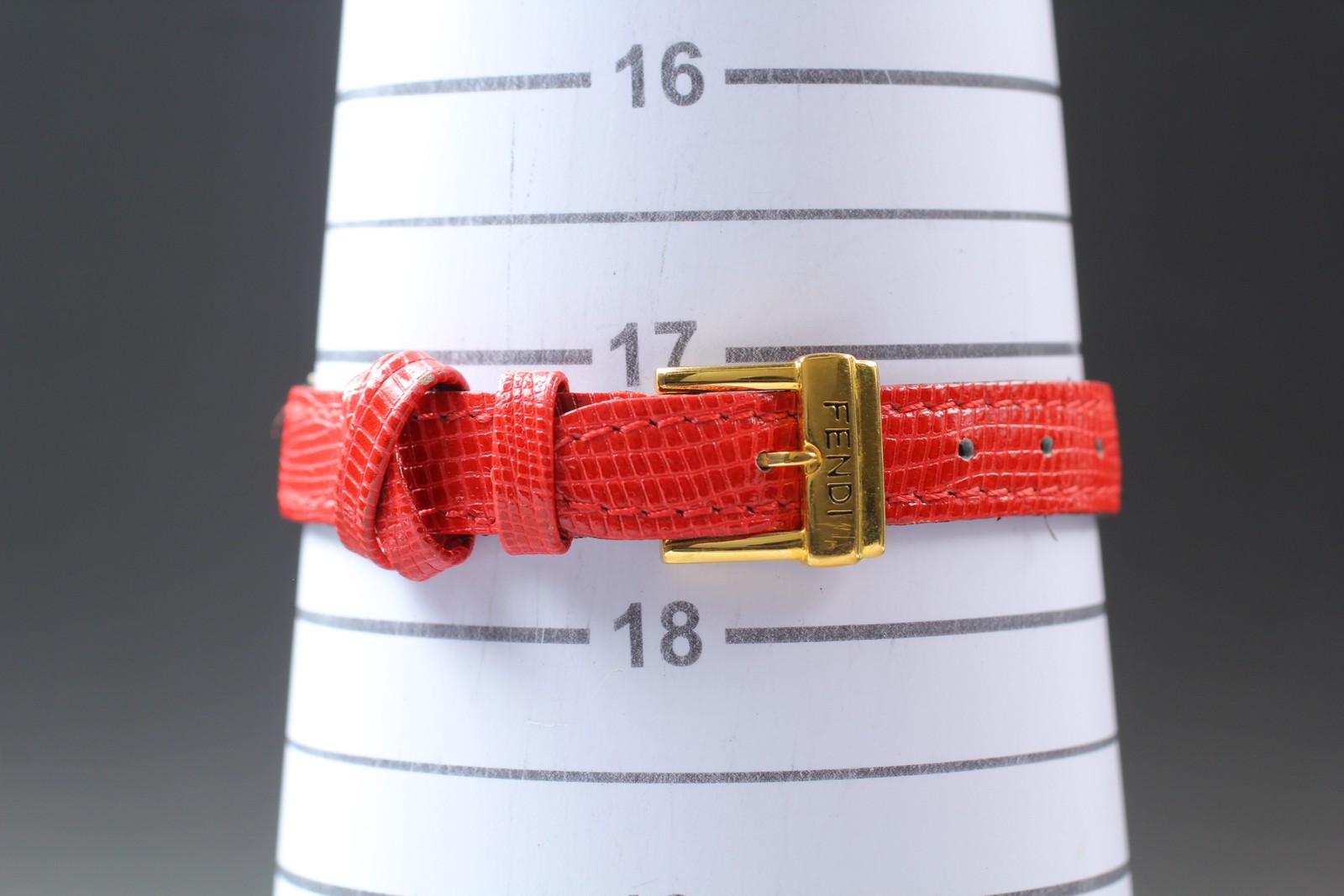 [Near MINT] FENDI Chameleon 640L 5 Change Belts Quartz Ladies Watch From JAPAN