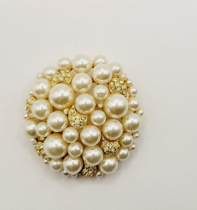 R. MANDLE Pin Brooch Faux Pearls Gold Tone Crystal Accent Vintage