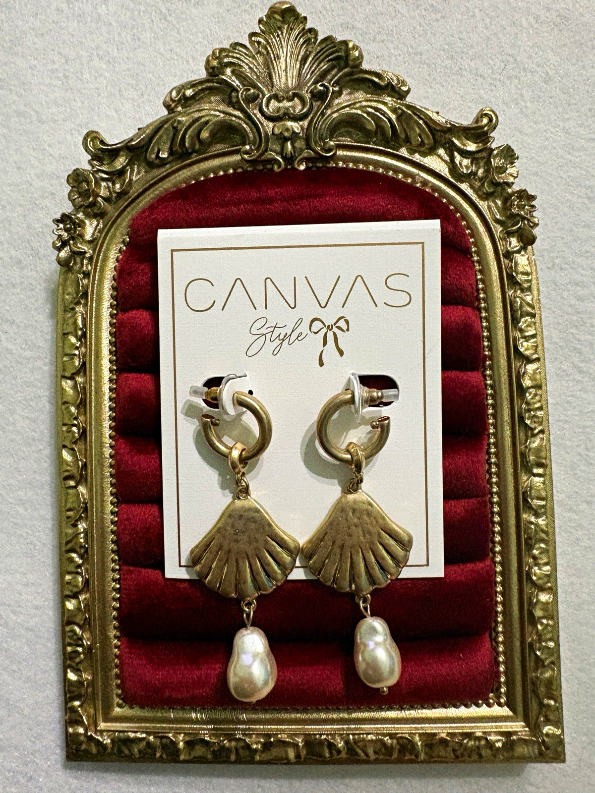 Canvas Style Gold Tone Shell Dangle/Drop Clip-On Earrings Simulated Pearl