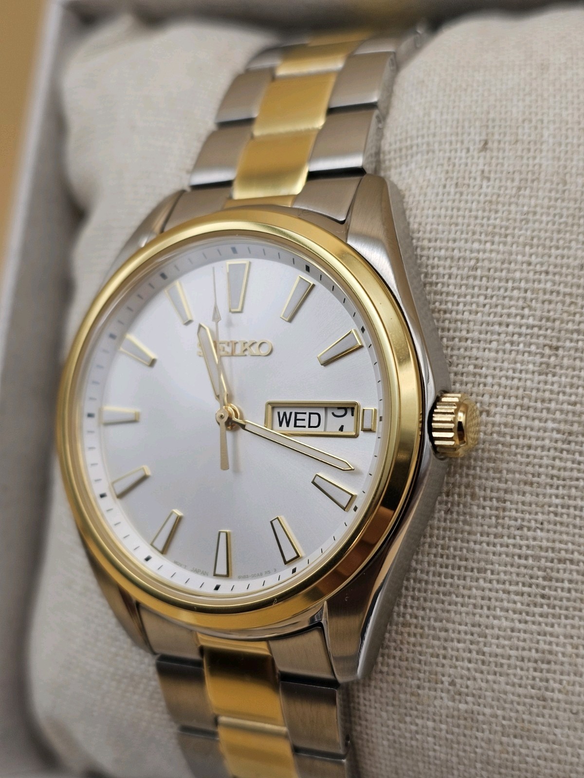 Seiko Neo Classic Quartz Silver Dial Men’s Watch SUR446P1