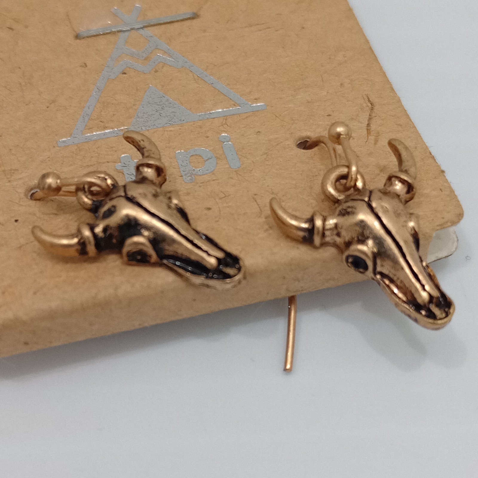 Tipi Western Bull Skull Earrings Gold Tone Dangle Boutique Style Pierced