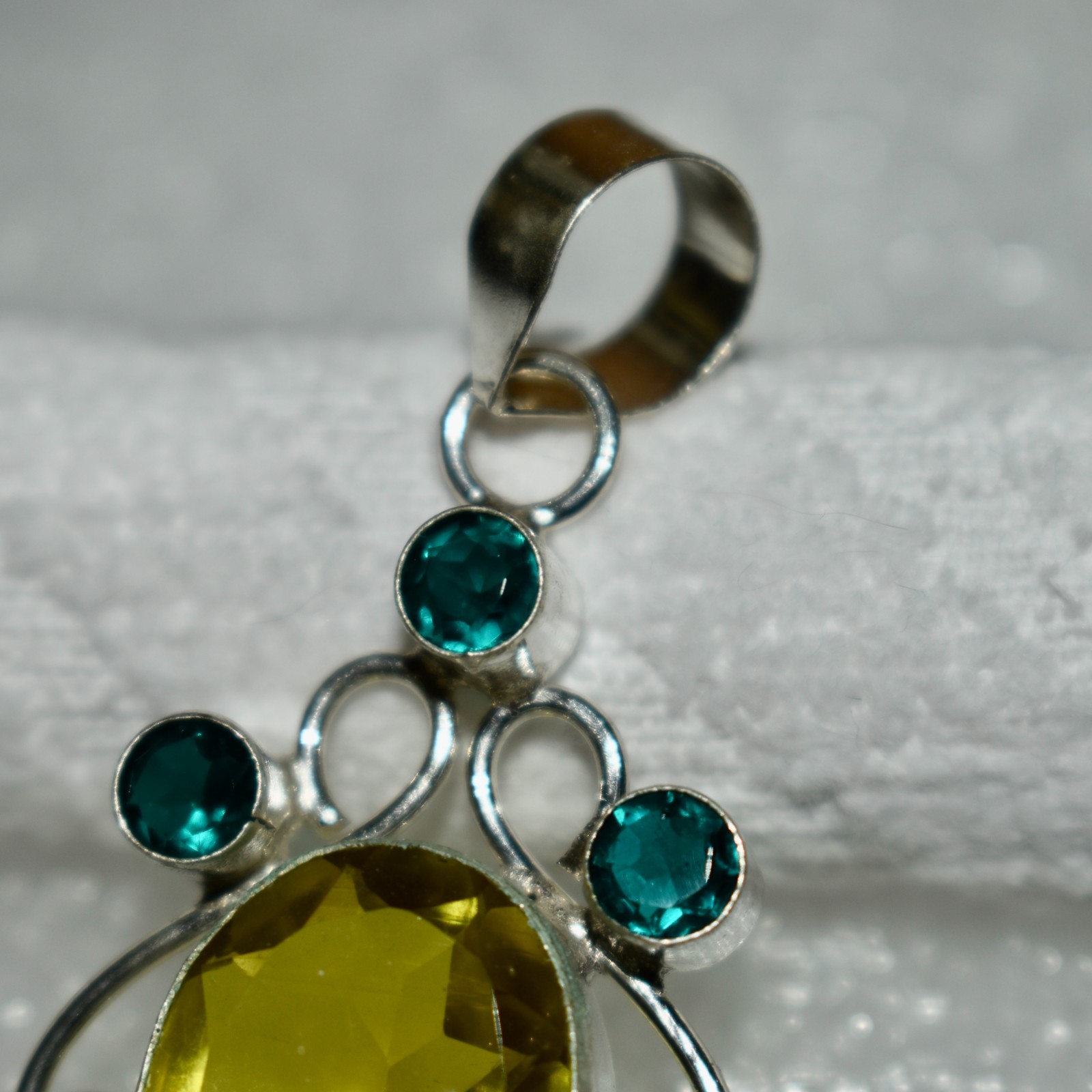 Lemon Yellow & Aqua Quartz Gemstone Handcrafted Sterling Silver Pendant 7.36 gm