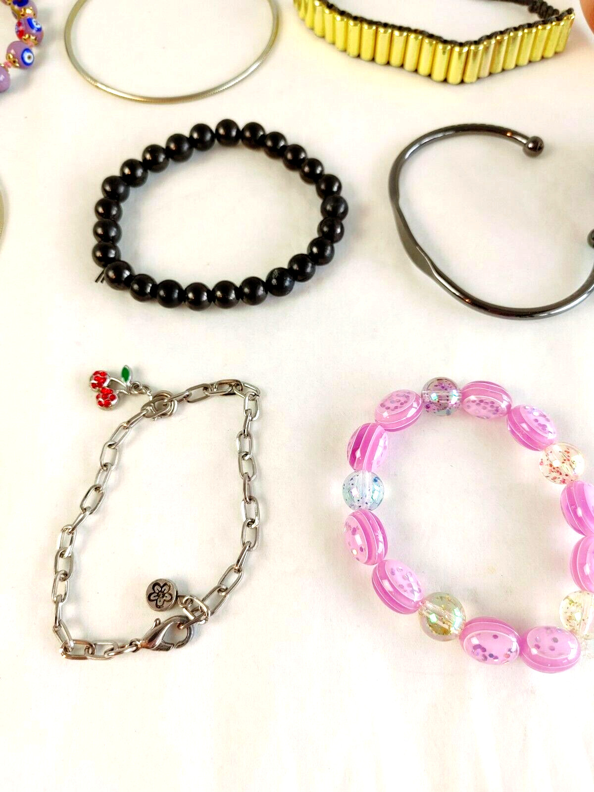 Mixed Lot of 18 Bracelets Bangle, Stretch, Charm, Cuff & Band As Pictured #17544