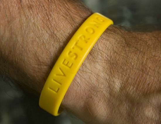 LIVESTRONG LIVE STRONG 100% AUTHENTIC BRACELET NEW! Support Cancer Size L/XL 8″