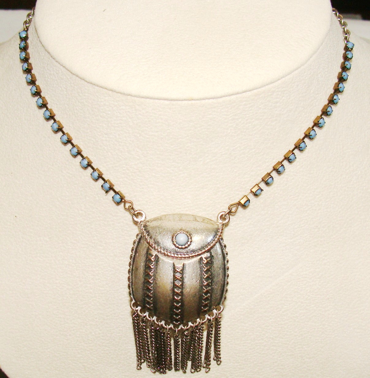 VTG Ethnic Silvertone Blue Bead Compartment Pill Poison Purse Like Necklace 31″