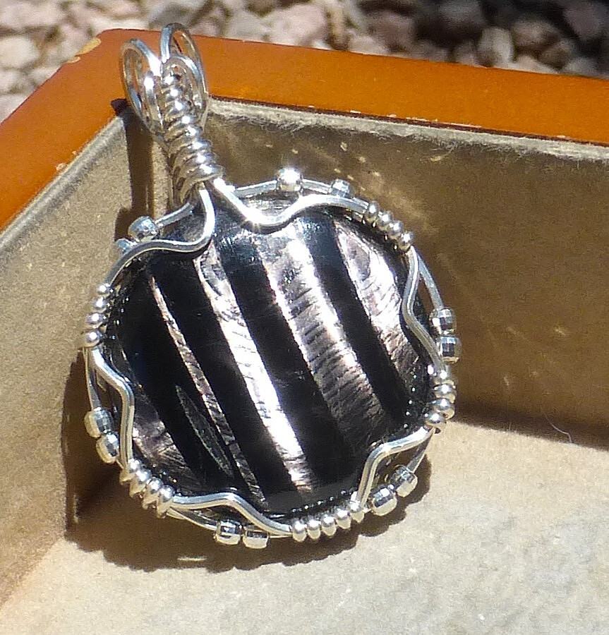 Natural Hypersthene cabochon in Sterling silver PENDANT (Stone 33.5 TCW)