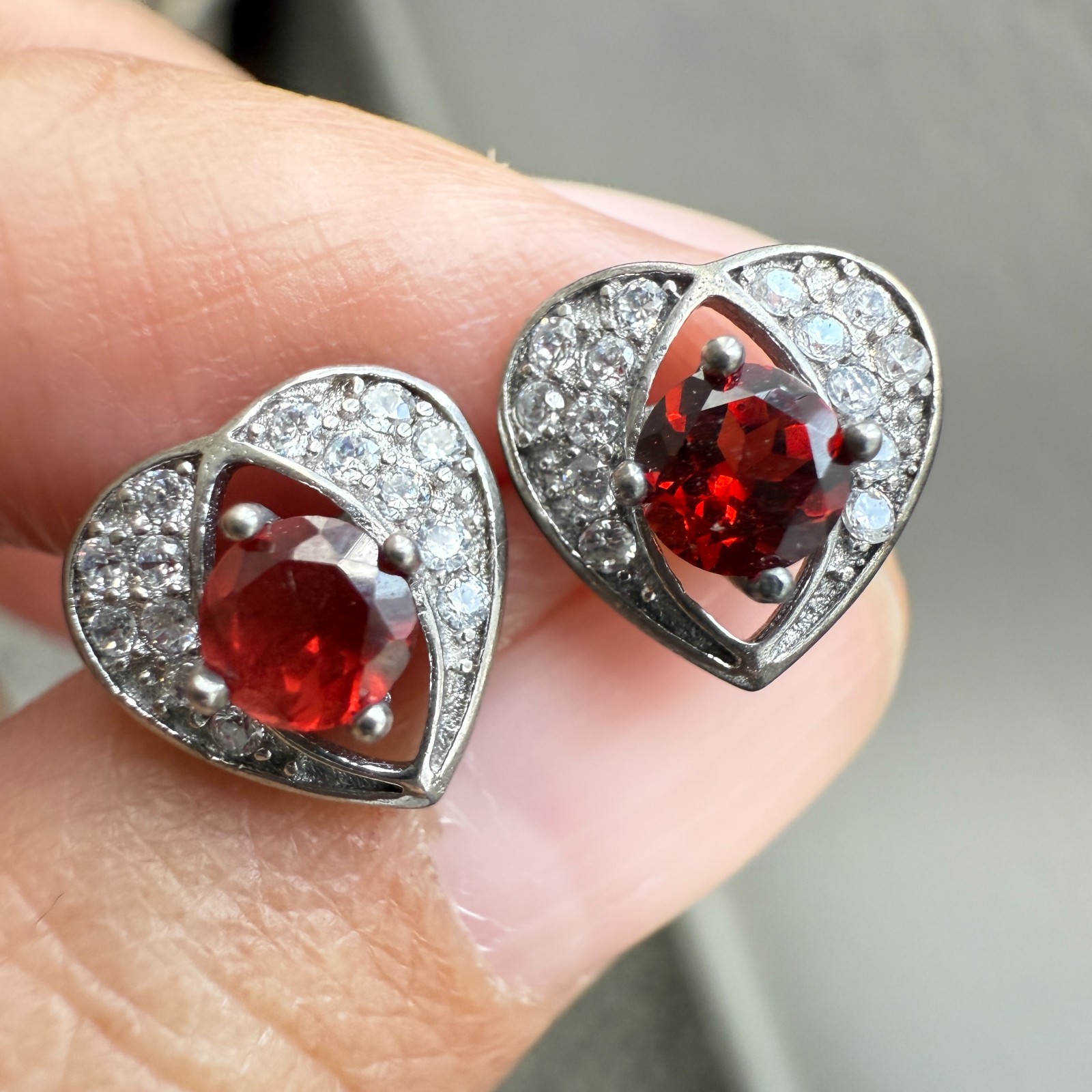925 Sterling Silver Earrings 4mm Natural Rhodolite Garnet Gemstone Zircon Heart