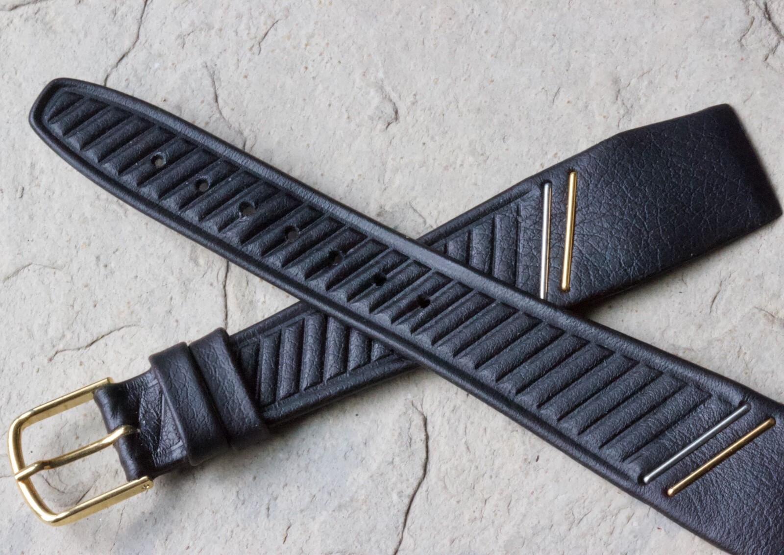 Very unique 19mm Hirsch open-ended vintage watch strap 1960s new old stock