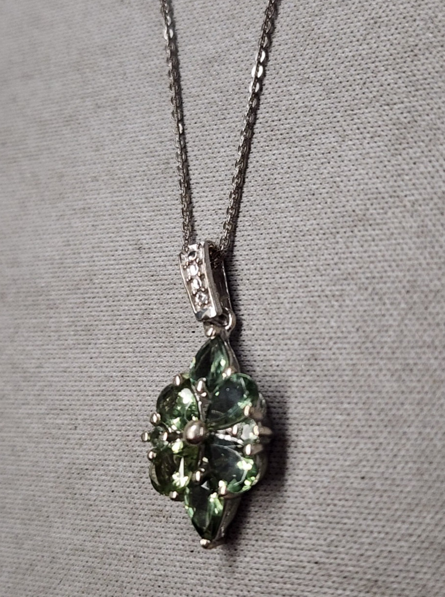 D’Joy Natural Green Apatite and White Zicron Pendant Necklace 20″