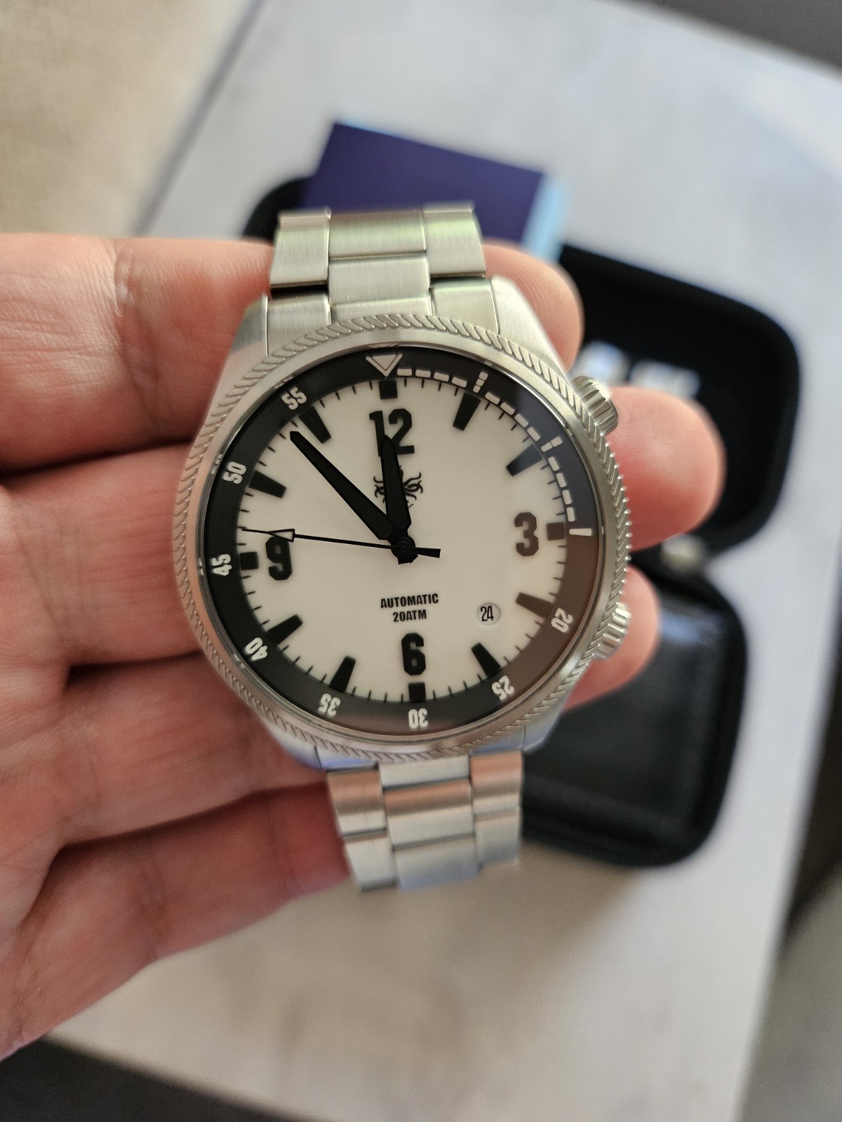 Phoibos Storm Corsair Dive Watch, Full Lume Dial, Miyota 9015 Auto, Barely Worn