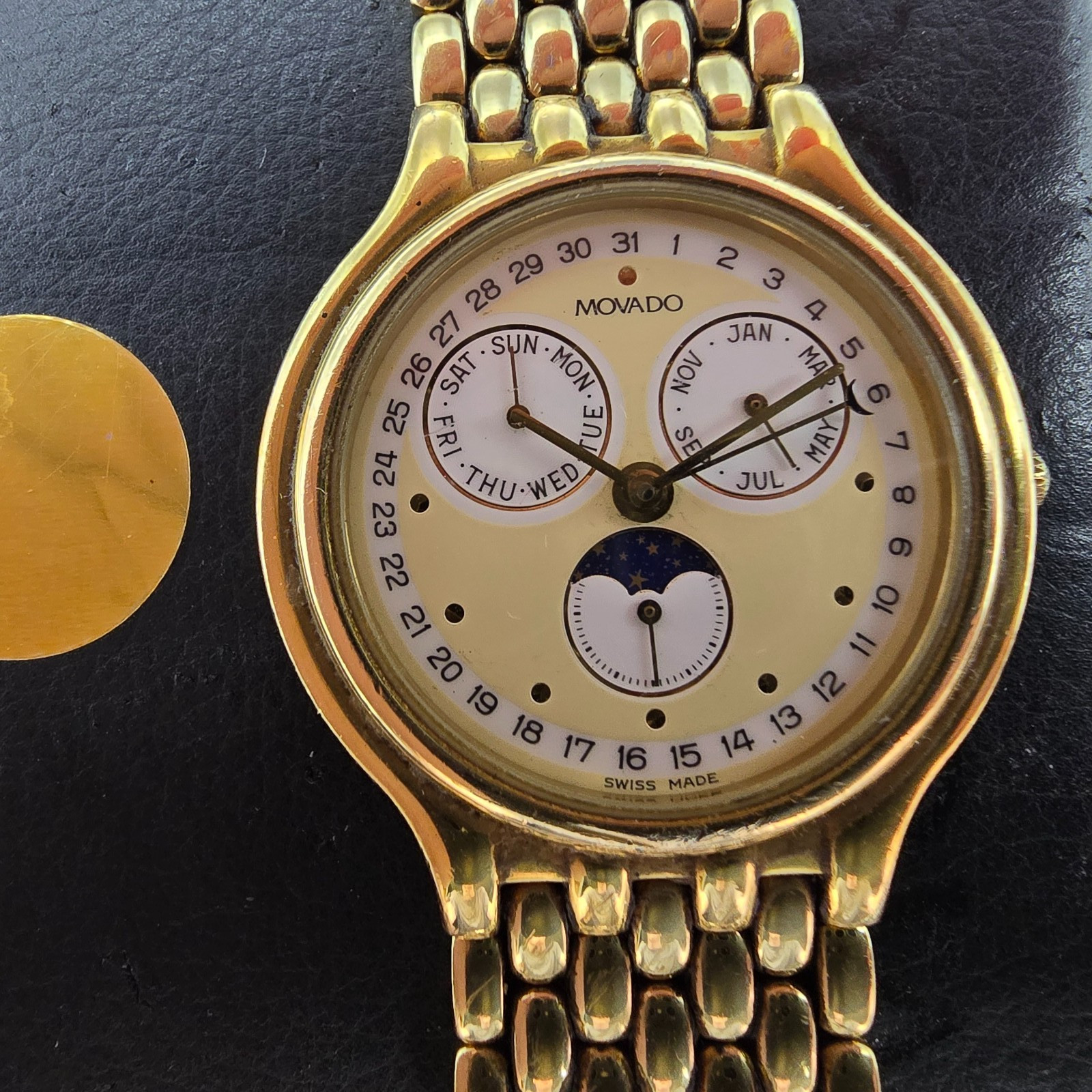 Movado Triple Calendar Moon Phase Watch Men 32mm White Dial Gold Tone NewBattery