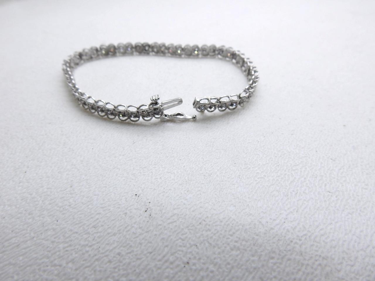 1.00 Carat Diamond Tennis Bracelet 10K White Gold 7″ inches long 6.5 Grams