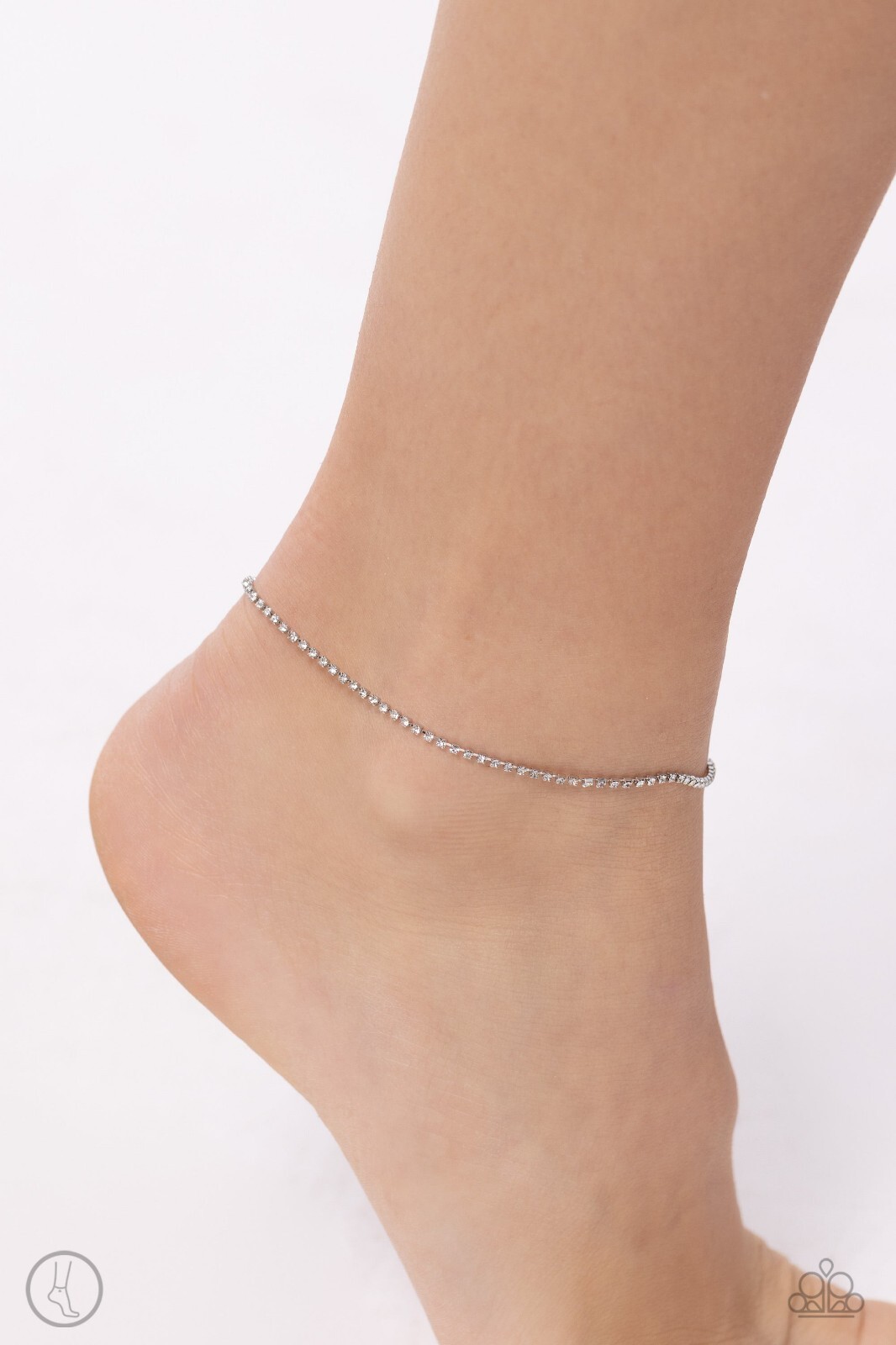 🩷 Paparazzi: Blinding Basic ~ White Anklet