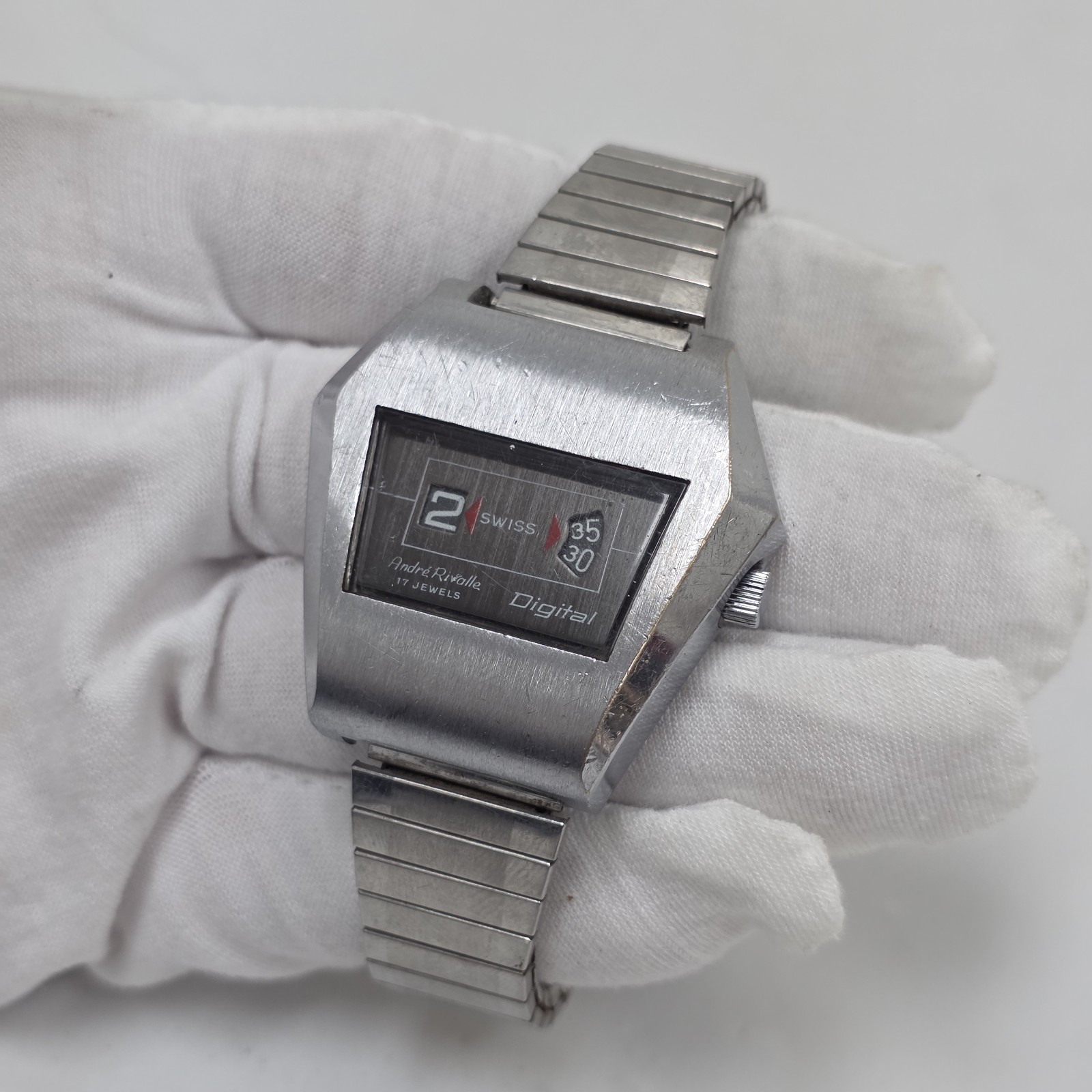 Andre Rivalle 17 Jewel Retro Swiss Jump Hour Men’s Mechanical Wrist Watch Runs