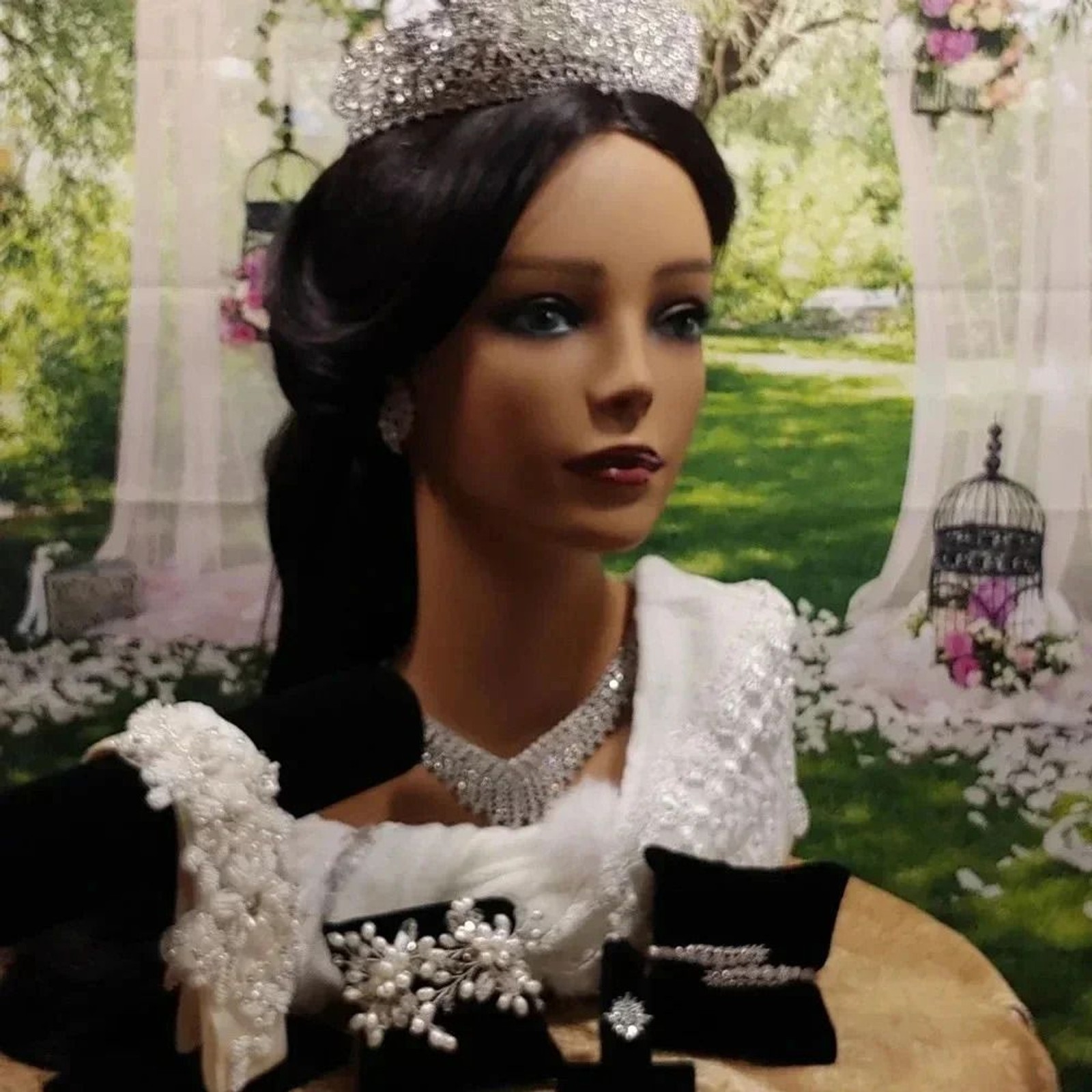 7pc. Unique One-Of-A-Kind Flower Tiara Bridal Set