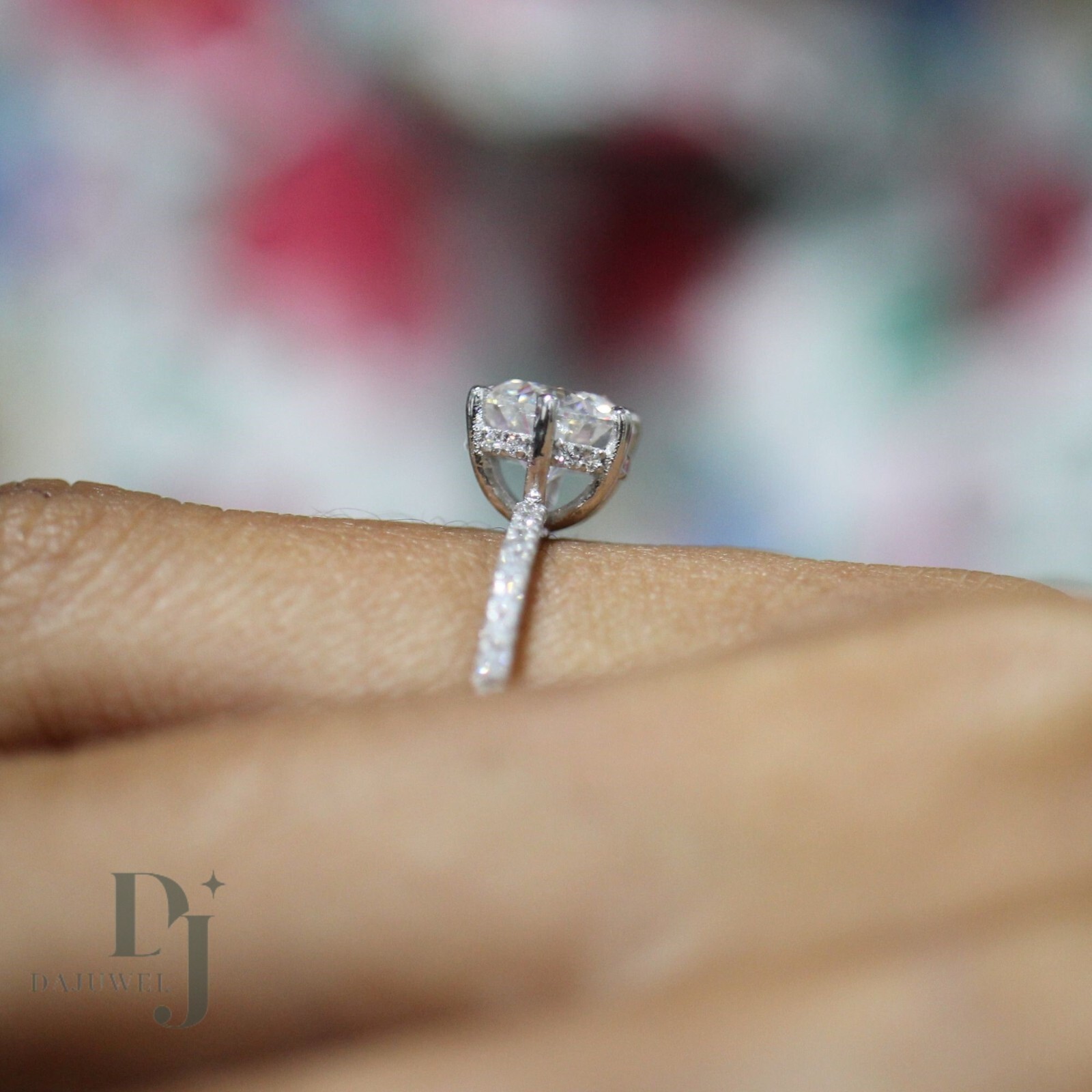 Moissanite Solitaire Engagement Ring Solid 14K White Gold Round Cut 2 Carat VVS1