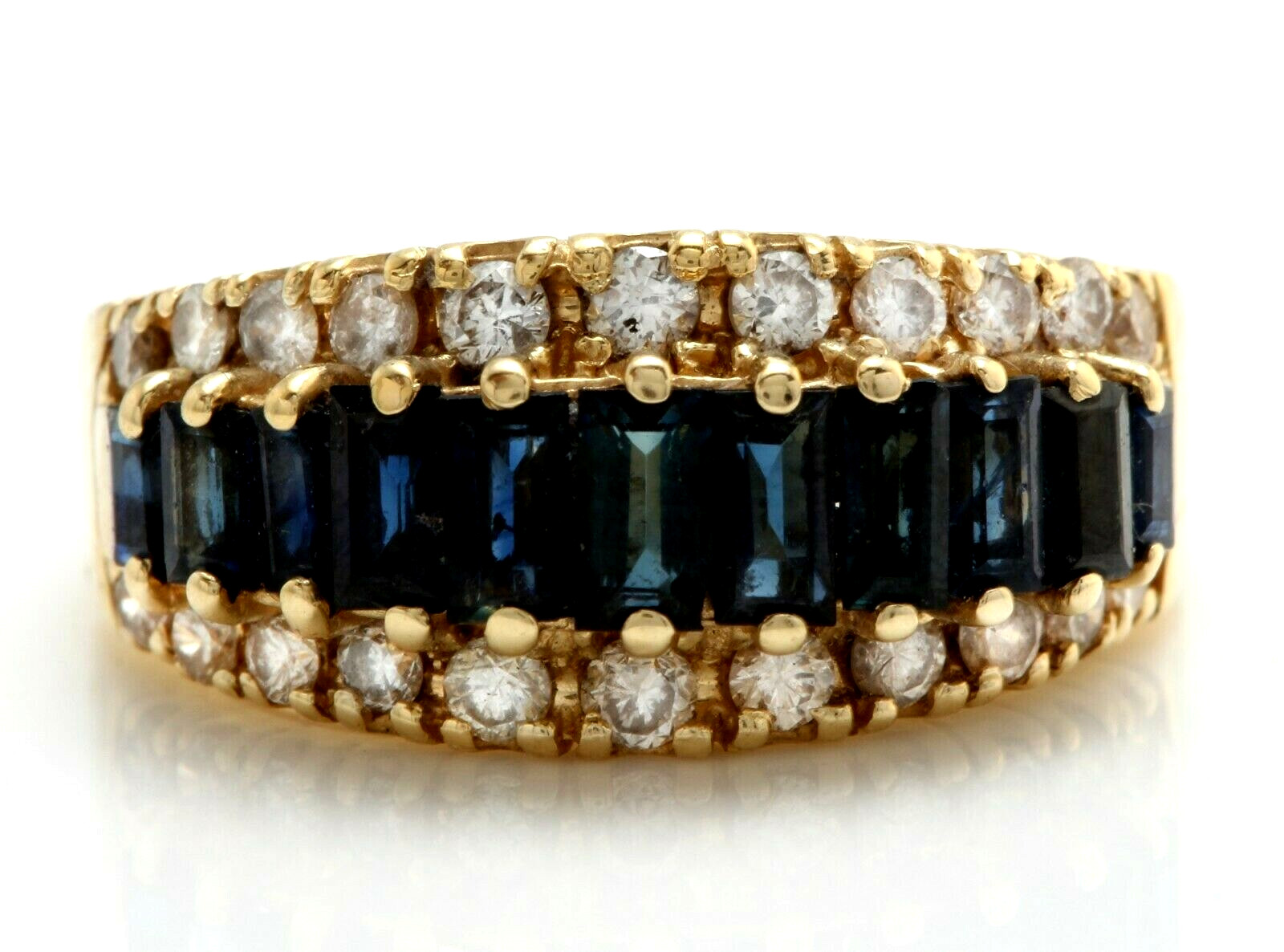 3.54 Carat Natural Sapphire and Diamonds in 14K Solid Yellow Gold Women’s Ring
