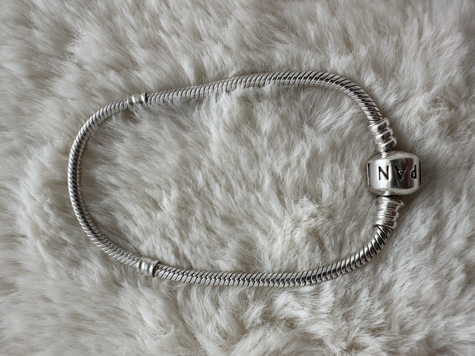 Silver Pandora Barrel Clasp Bracelet 18cm Length