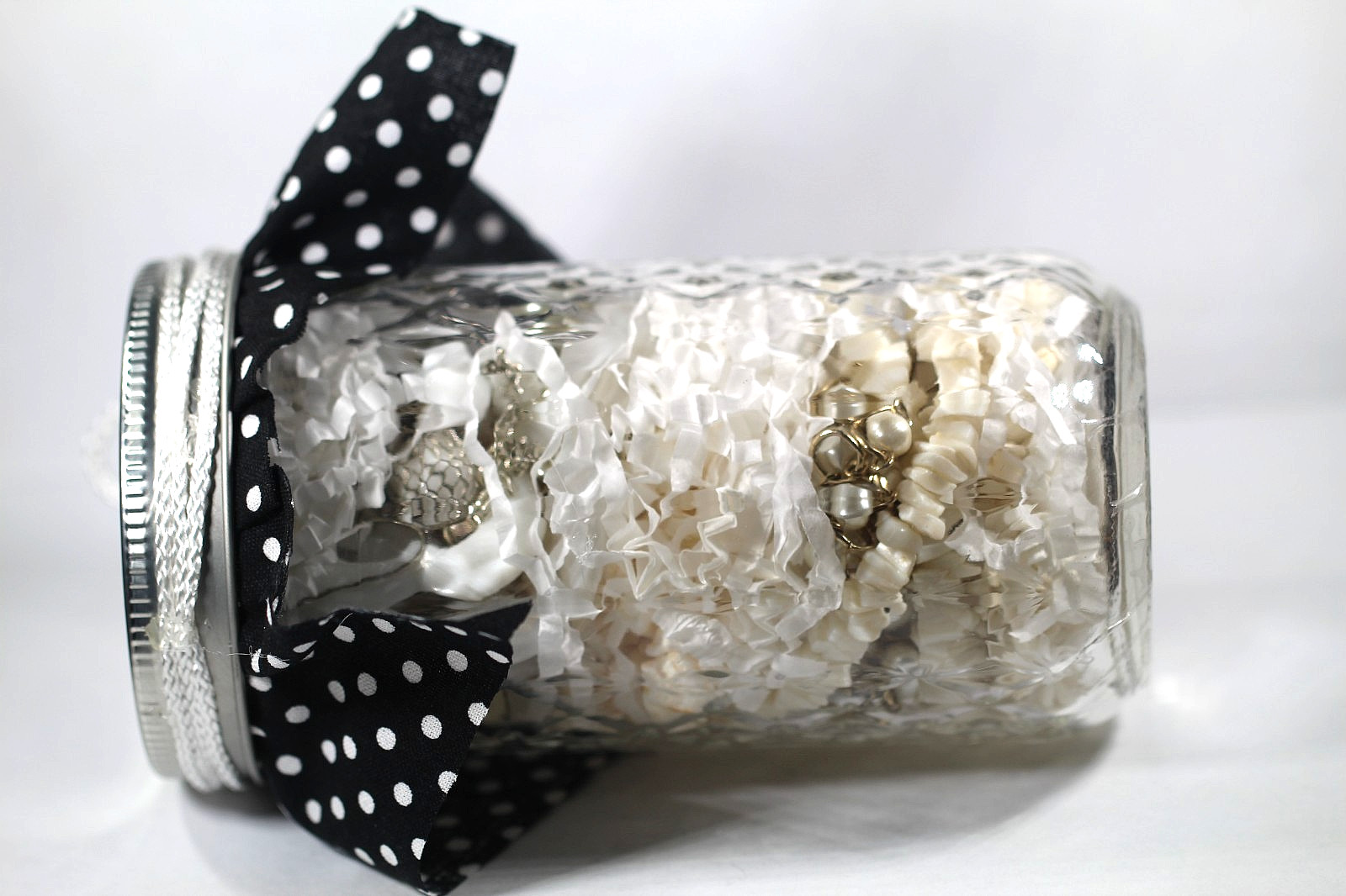1 Pint Mystery Jewelry Jar- All Wearable – Hand Picked – NICE