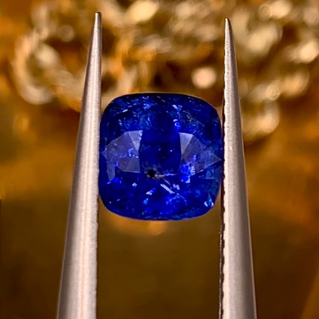GFCO Certified 1.06Ct Natural Rare Stunning Royal Blue Sapphire From Sri Lanka