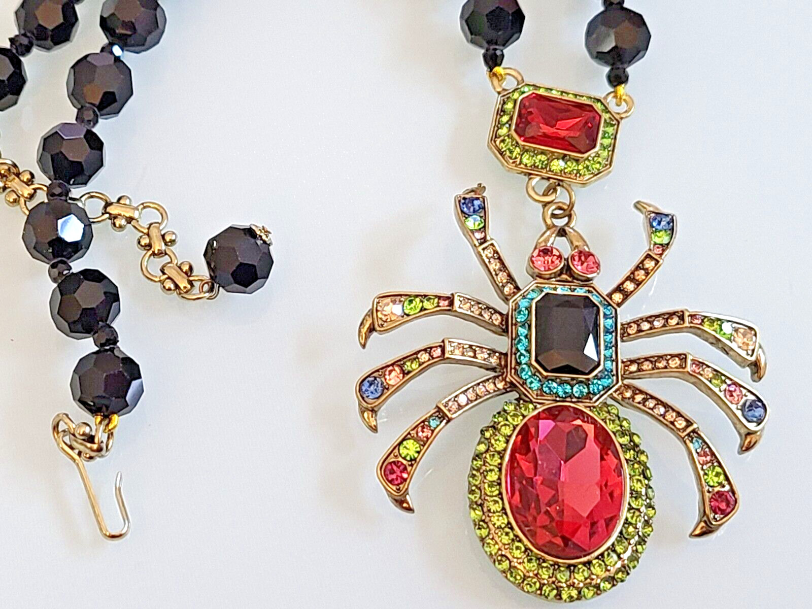 FAB UNSIGNED DESIGNER STYLE MULTICOLOR CRYSTAL SPIDER LONG LEGS DROP NECKLACE