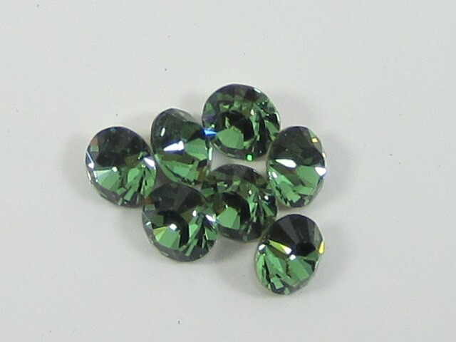 1gr. 32pp ERINITE FOILED POINTED BACK BRILLIANCE Rhinestones