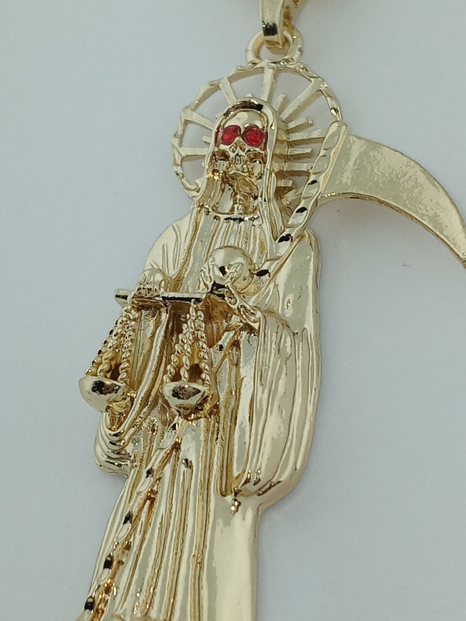 Grim Reaper pendant with necklace , Dije de la Santa Muerte con cadena hermoso