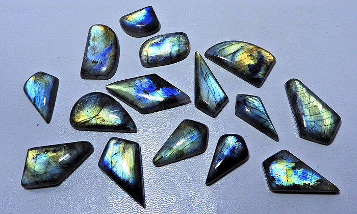 500Cts.Natural Multi Labradorite Multi Flash Wholesale Cabochon Gems 17Pcs. Lot