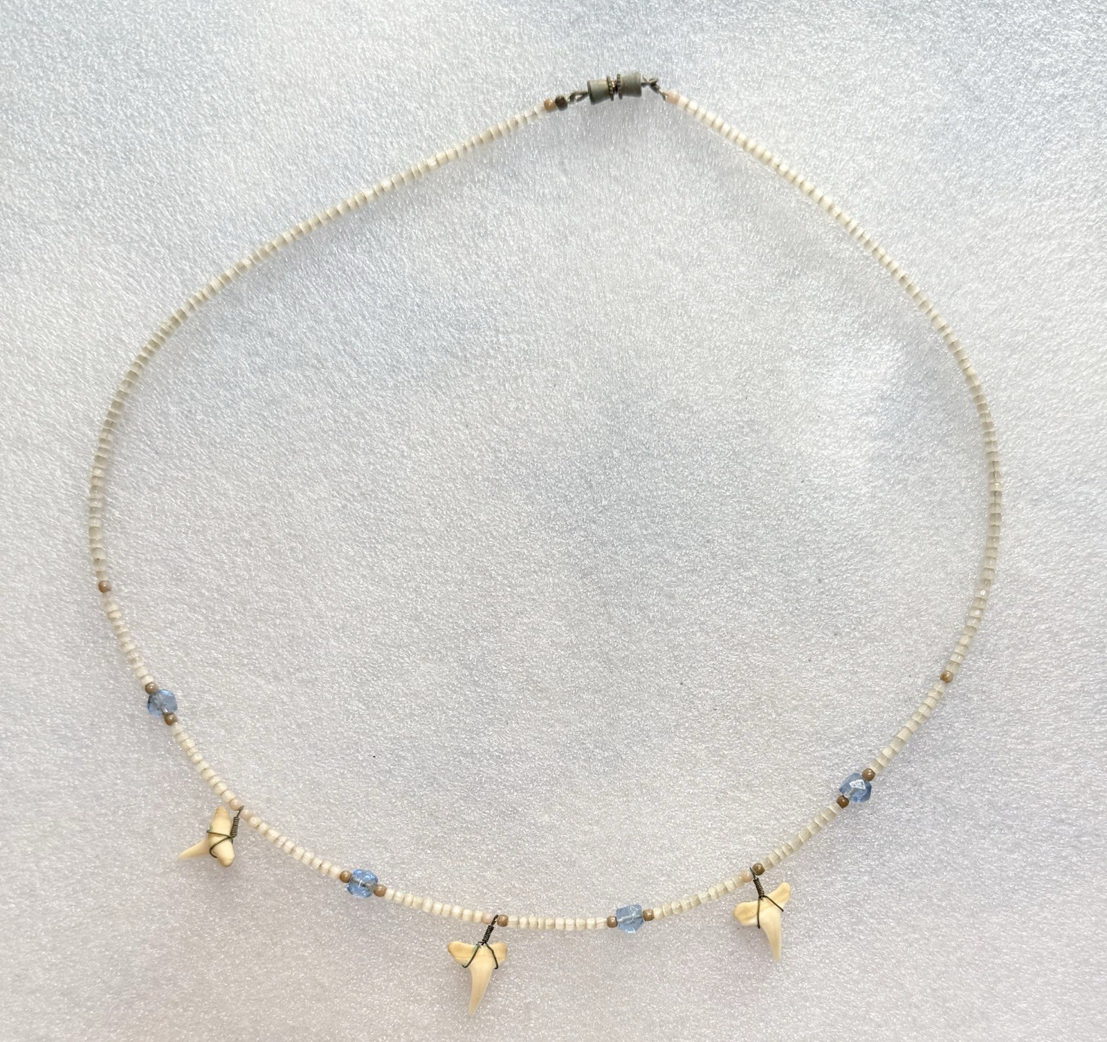 Vintage 1970s HEISHI With 3 Genuine Shark Teeth & Blue Gem 18” Necklace