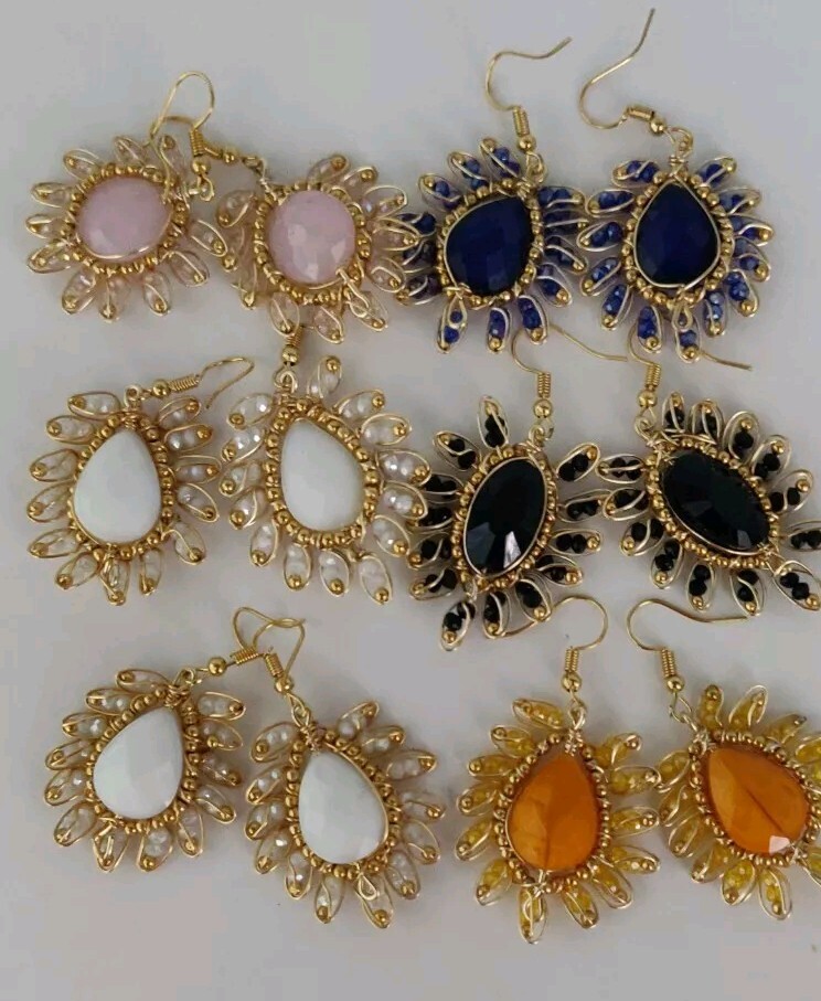 aretes de cristal echo a mano mexicano mayoreo lote de 20 Pares cristal Y chapa.