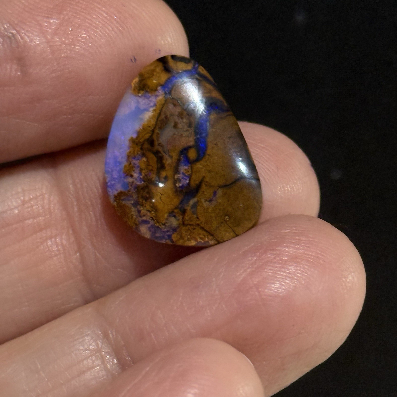 9.65ct 18.55x14x4.8mm Purple Crystal Pipe Australian Boulder Opal Cabochon Gem