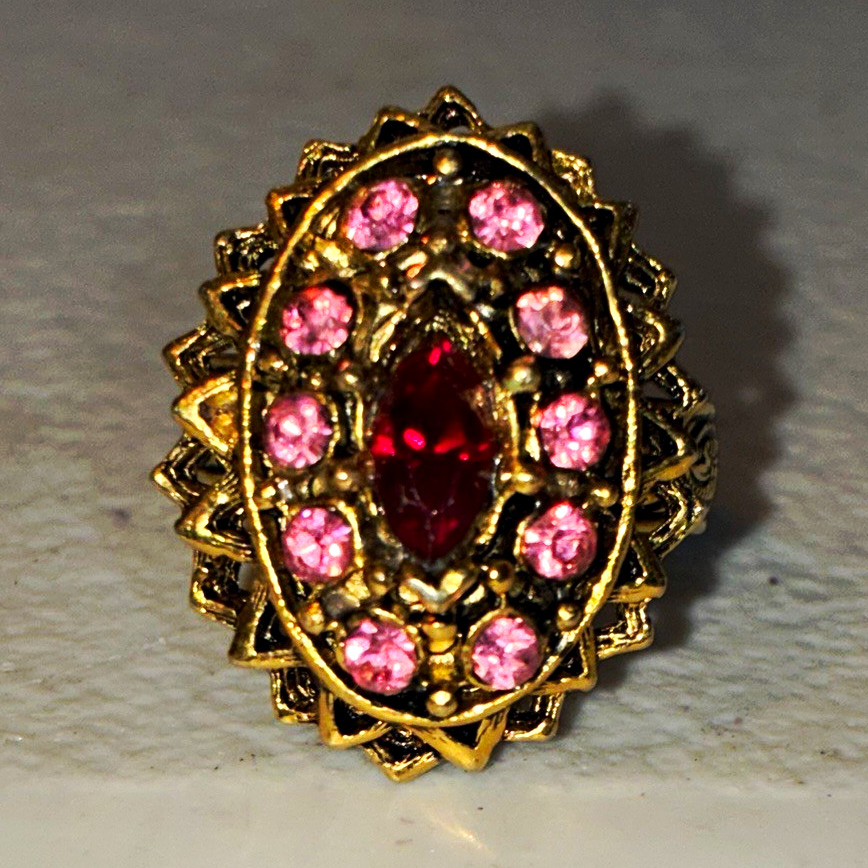 Gold Tone Cocktail Cluster Ring Size 7 Oval Pink & Red Crystal Rhinestones