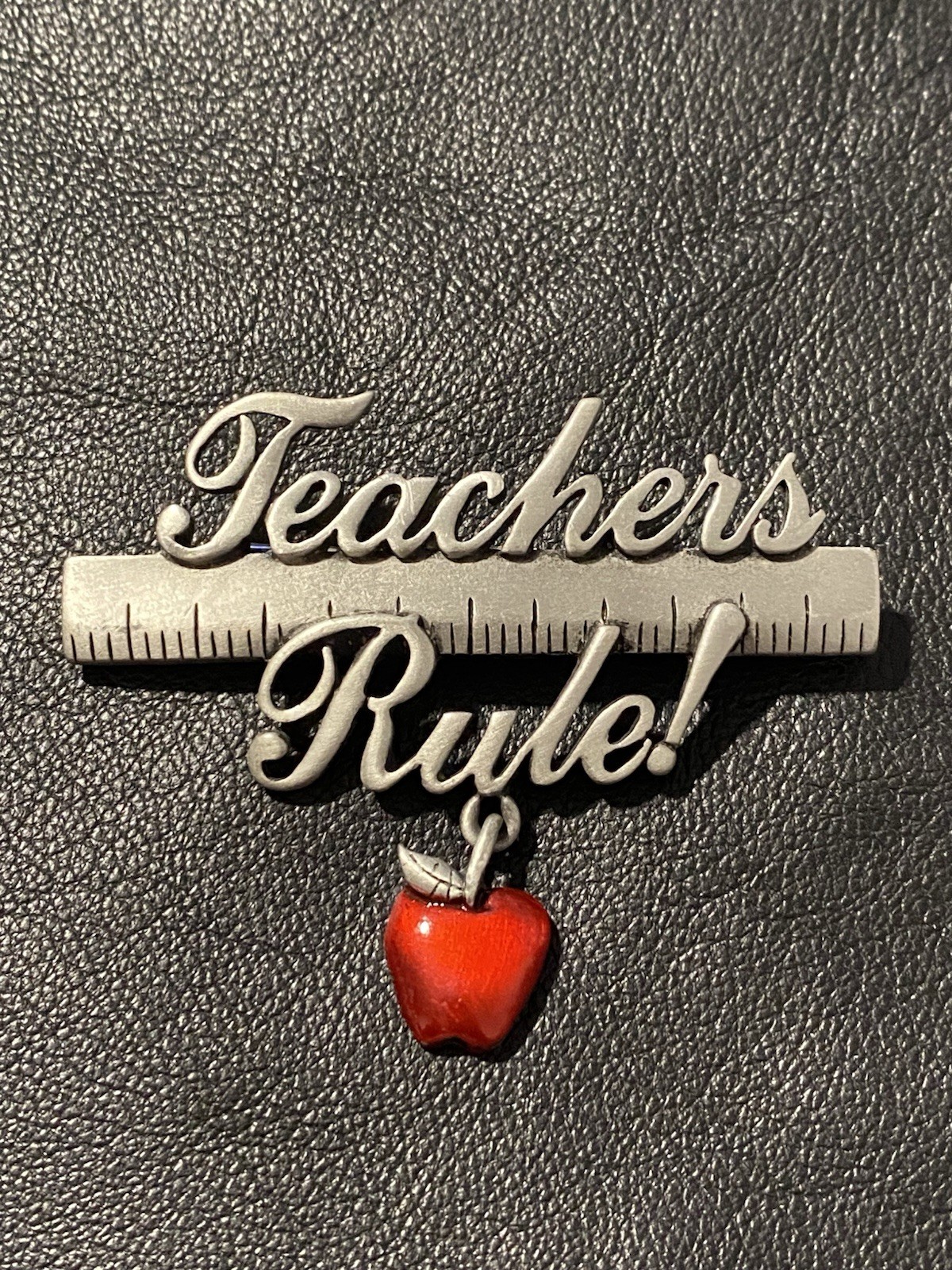 VTG JJ “Teachers Rule” Pin Brooch Pewter Ruler Apple Charm Gift Back To School