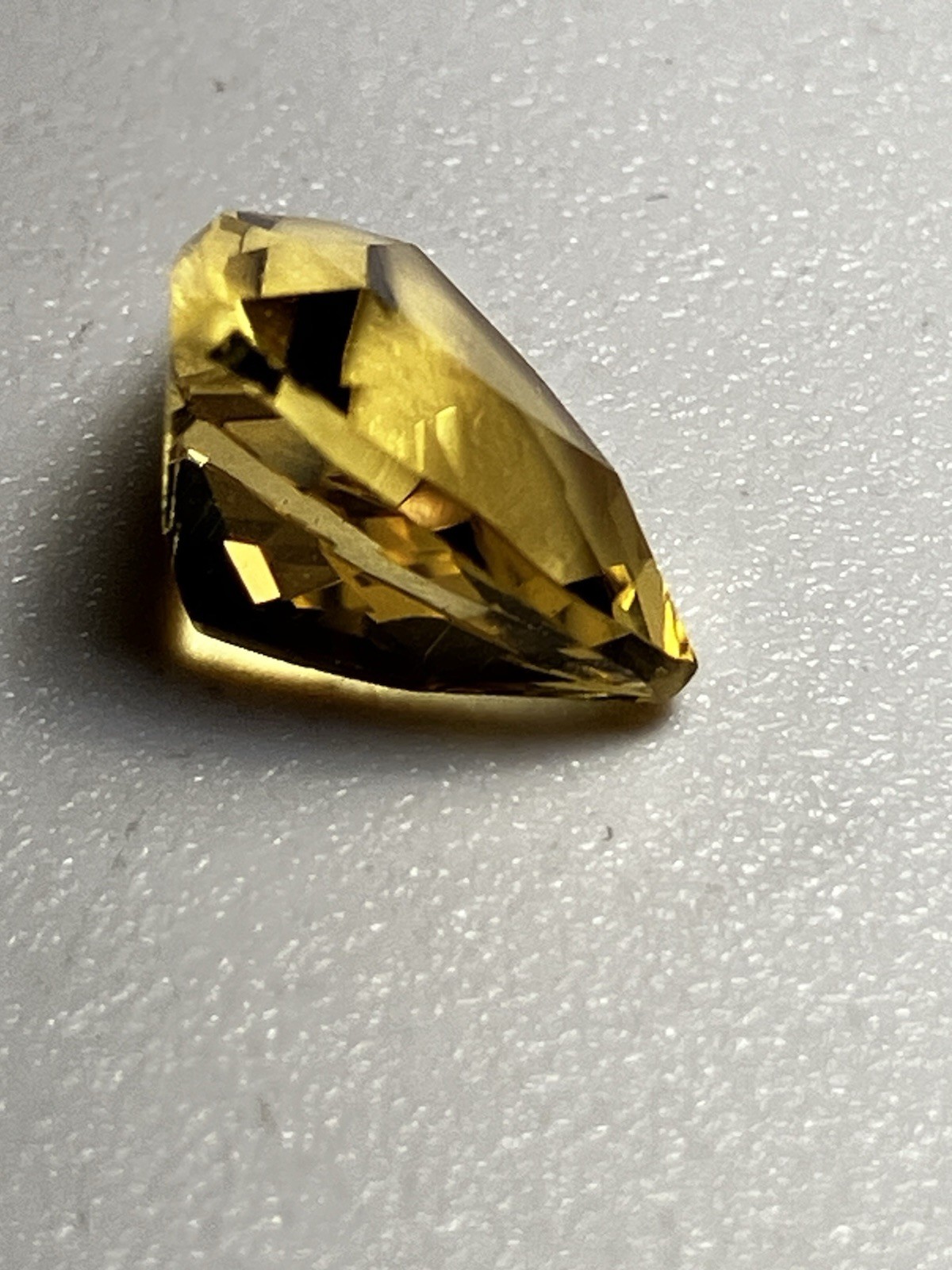 NATURAL YELLOW BERYL IF-FLAWLESS TRILLION CUT 5A BEST CANARY YELLOW 2.02 ct.