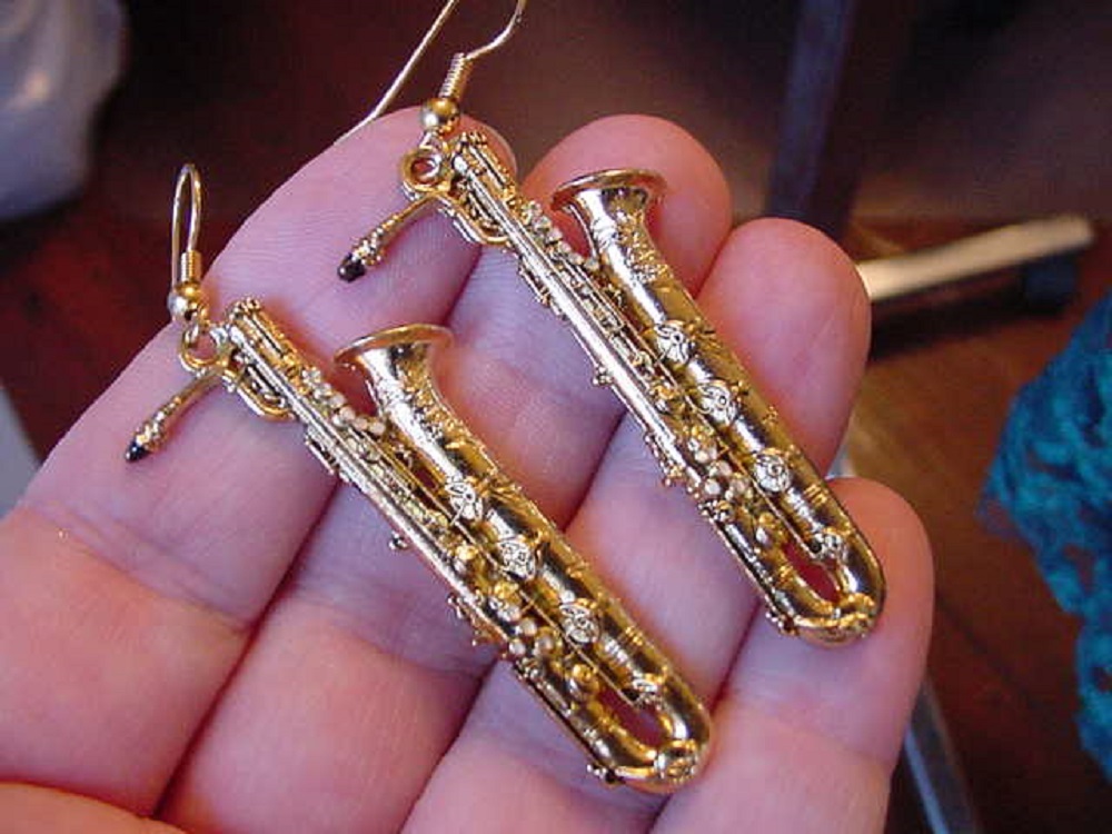 (M-200-G) Baritone SAX Saxophone EARRINGS 24k gold plate JEWELRY love saxophones