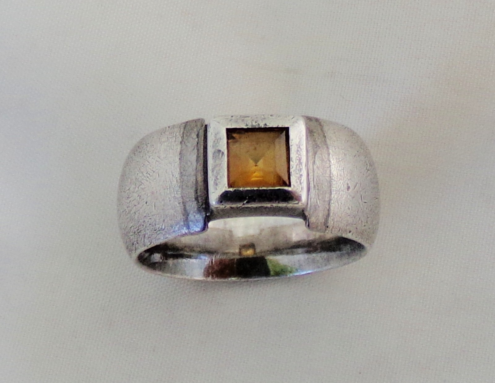 Sterling Silver & Palladium Band w/ Square Cut Citrine – Size 6 Ring – Hyde Park