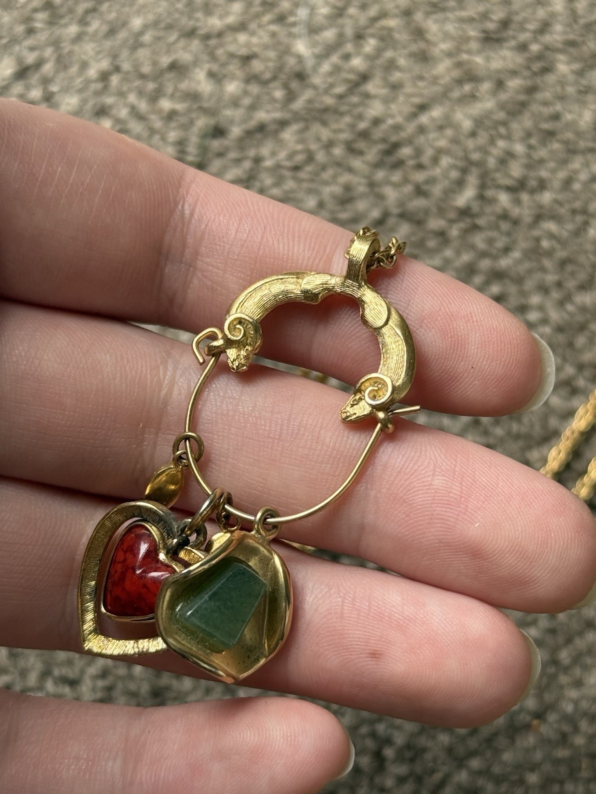 Vintage 1970s 80s Gold Played Charm Necklace – Ram Heads Heart Charms