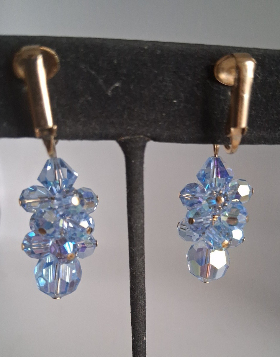 VINTAGE IRIDESCENT BLUE AB RHINESTONE CRYSTAL BEAD DANGLE DROP CLIP EARRINGS 2″