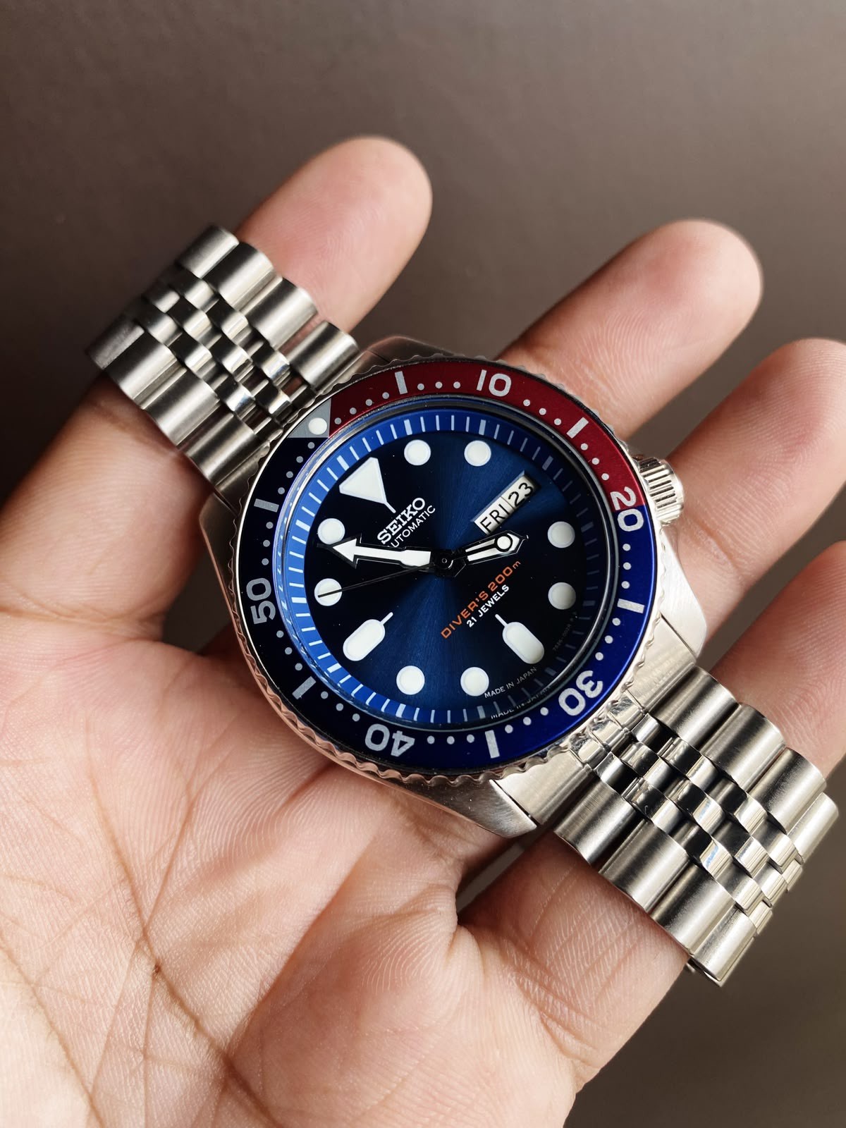 Seiko SKX009 Automatic Diver Watch Pepsi Bezel Day-Date Jubilee Bracelet Watch