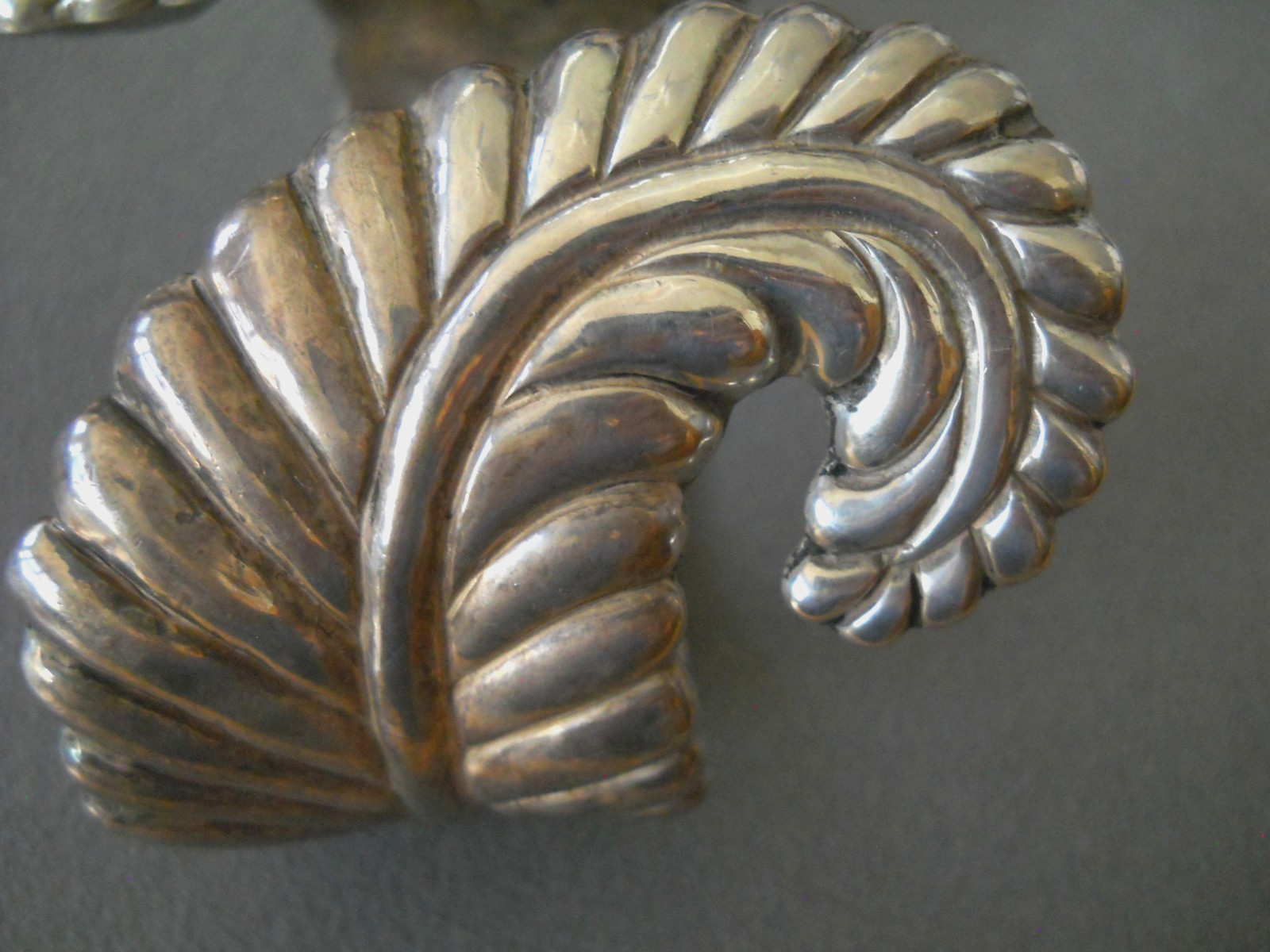 1950s Collectible TAXCO Sterling Silver Hinged Clamper Fern Motif Cuff Bracelet