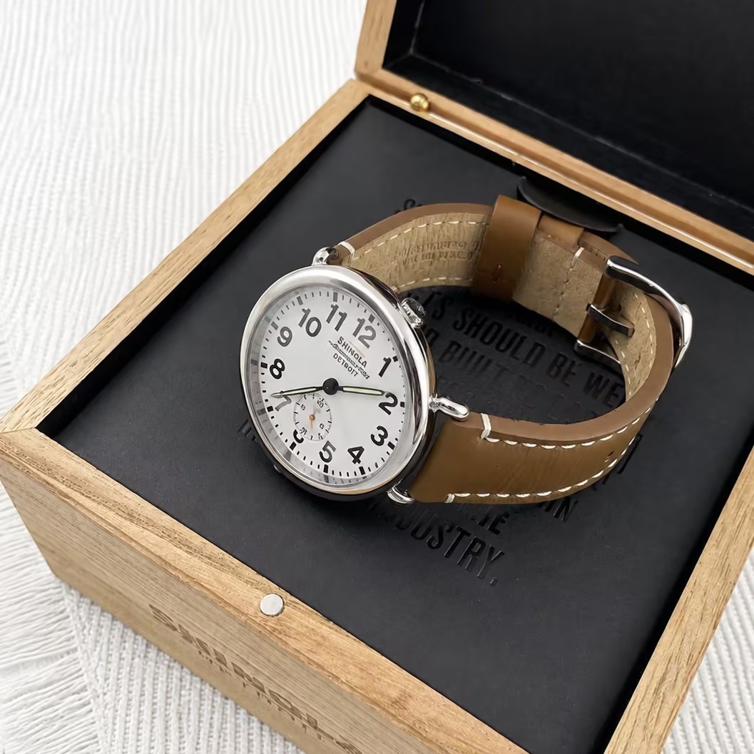 Shinola Runwell 41mm Men’s Quartz Watch Cream Dial Argonite 1069 Leather Strap