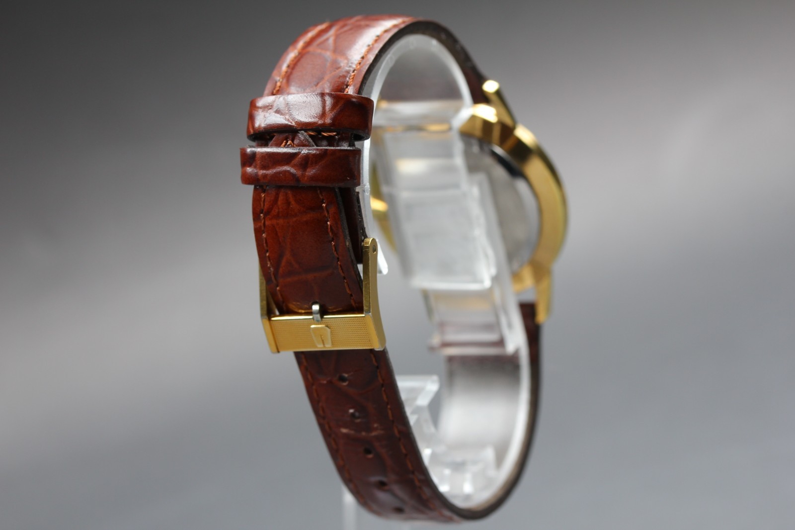 VINTAGE 1970s Universal Geneve 542101 Gold Roman Round 31mm Manual Men Watch JP