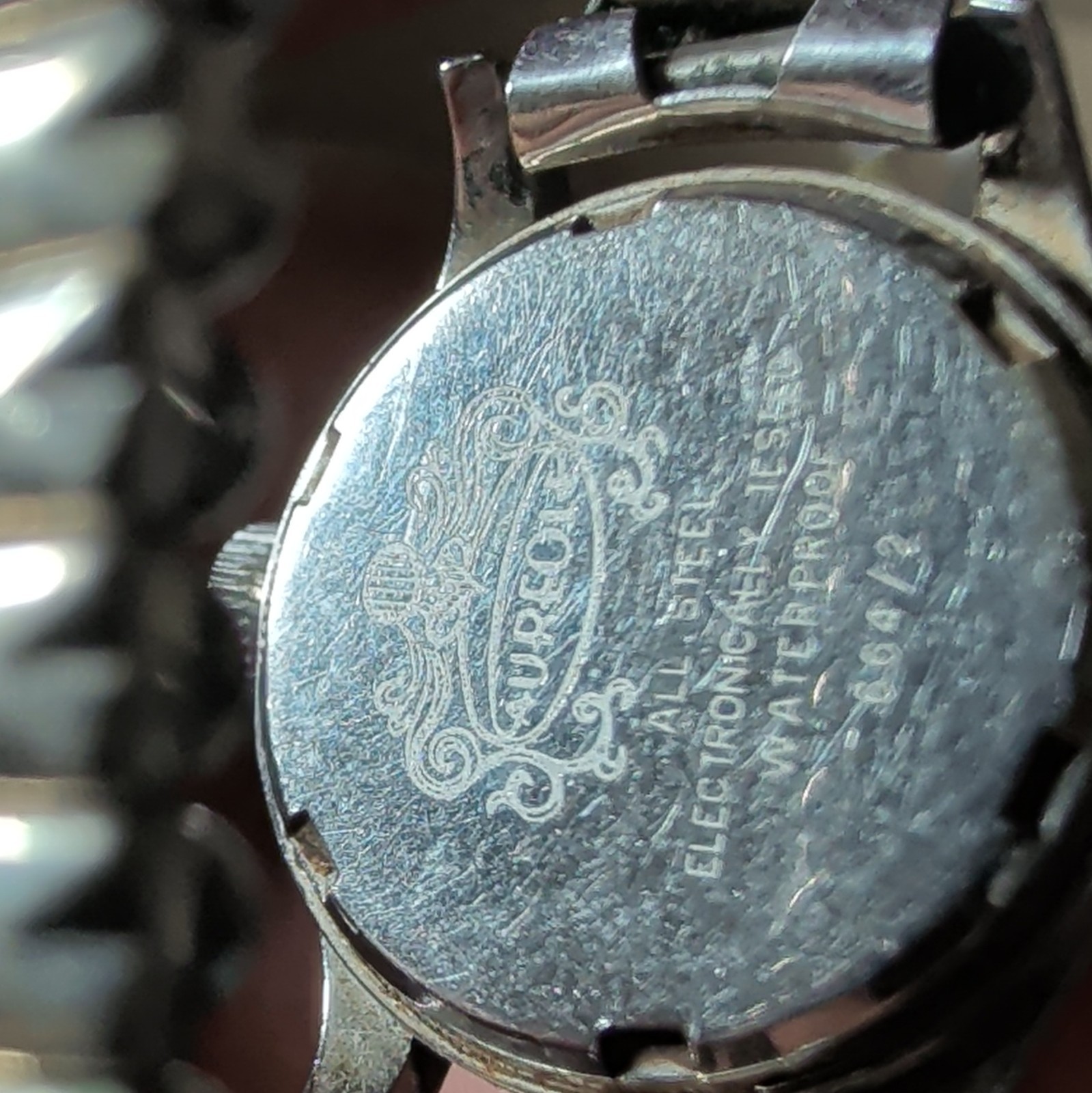 Aureole Golden Shell Vintage Automatic 17J Women’s Silver Dial Bracelet