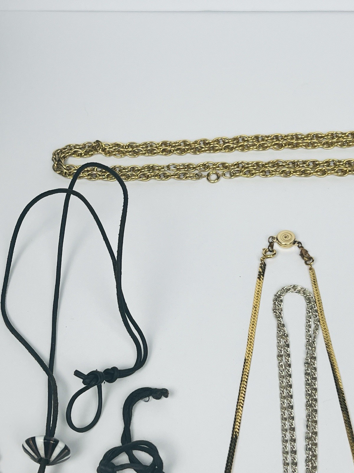 ✨VTG Lot Of 18 Vintage Necklaces & Belt, Chains, Gold silver Tone Varies Styles