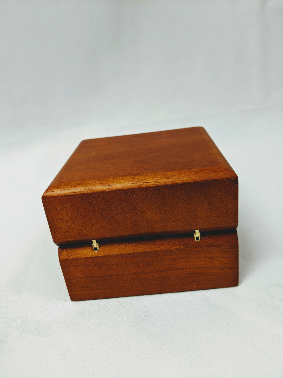 Glycine Watch Box Small, Wood, New, 4.5″ x 4.5″ x 3.5″ Inches