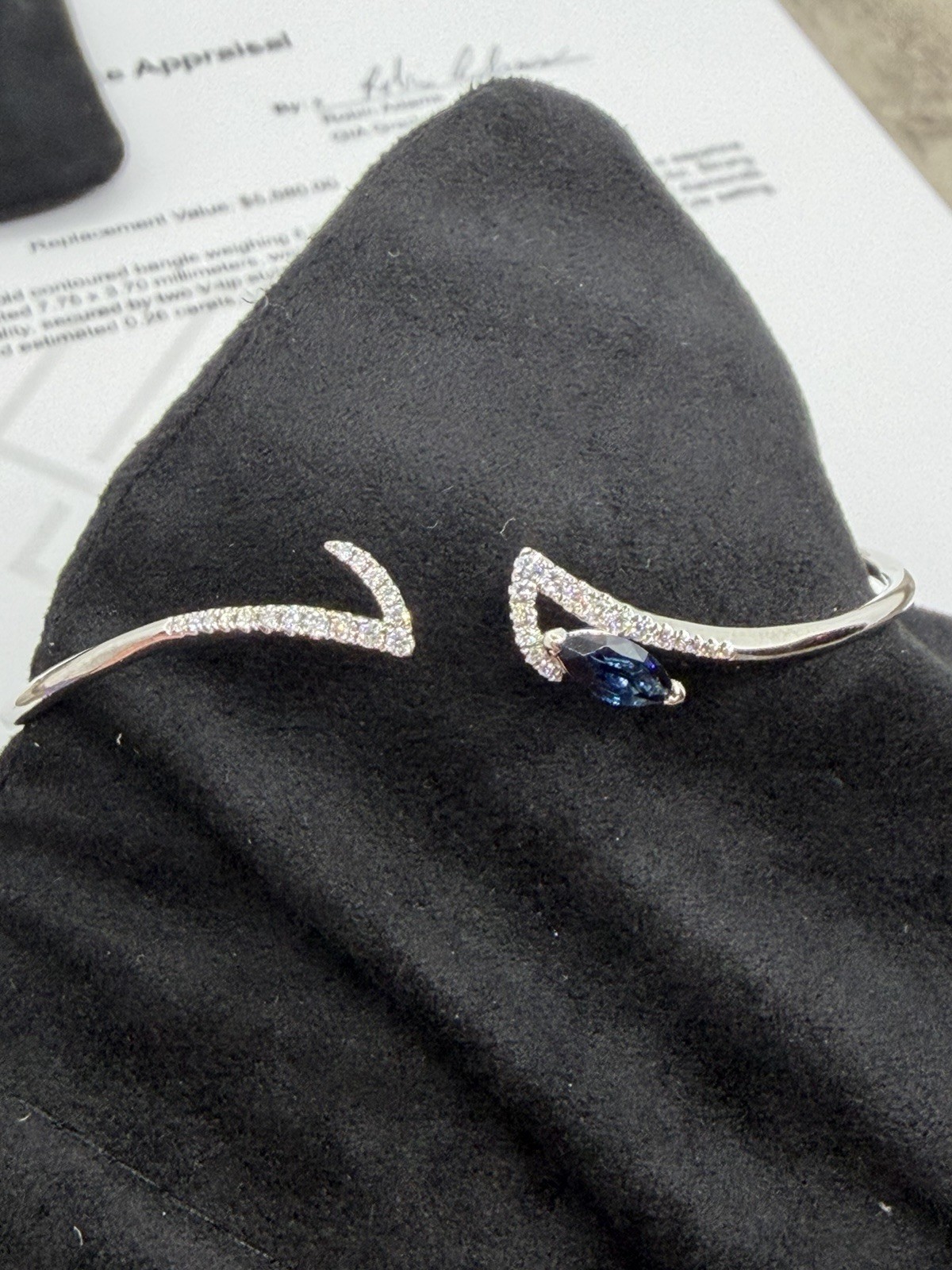Appraised 18k white gold diamond Sapphire Contoured 5.2 Grams bangle bracelet
