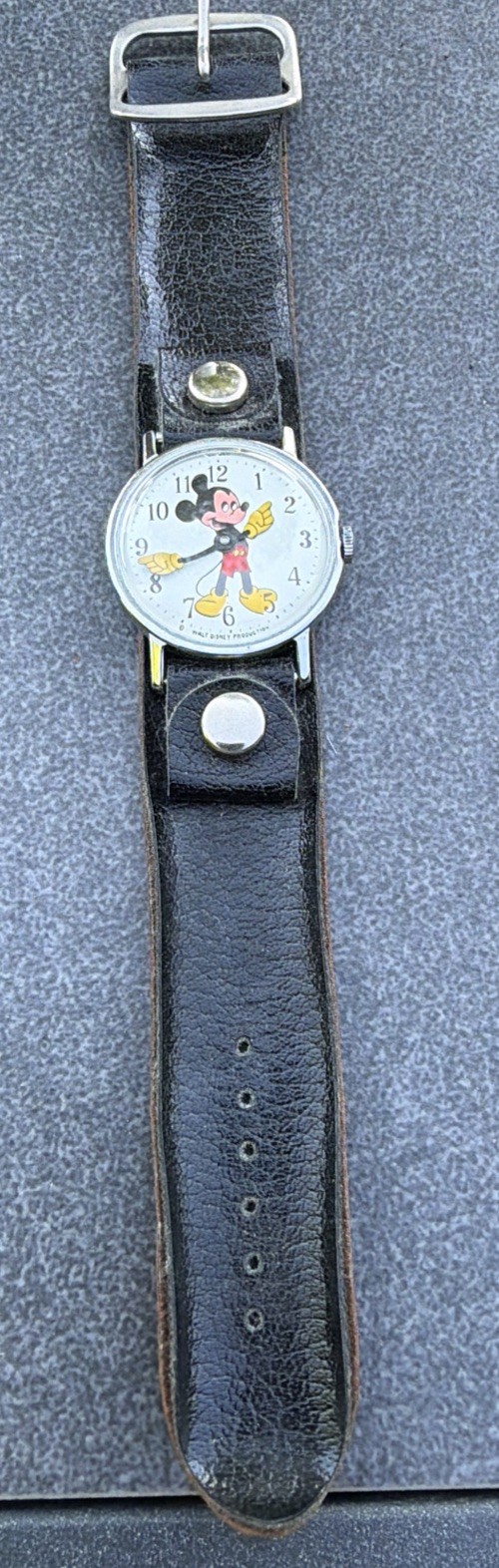 Vintage Mickey Mouse Watch Ingersoll Disney Mechanical Wind Up Keeps Time!!!